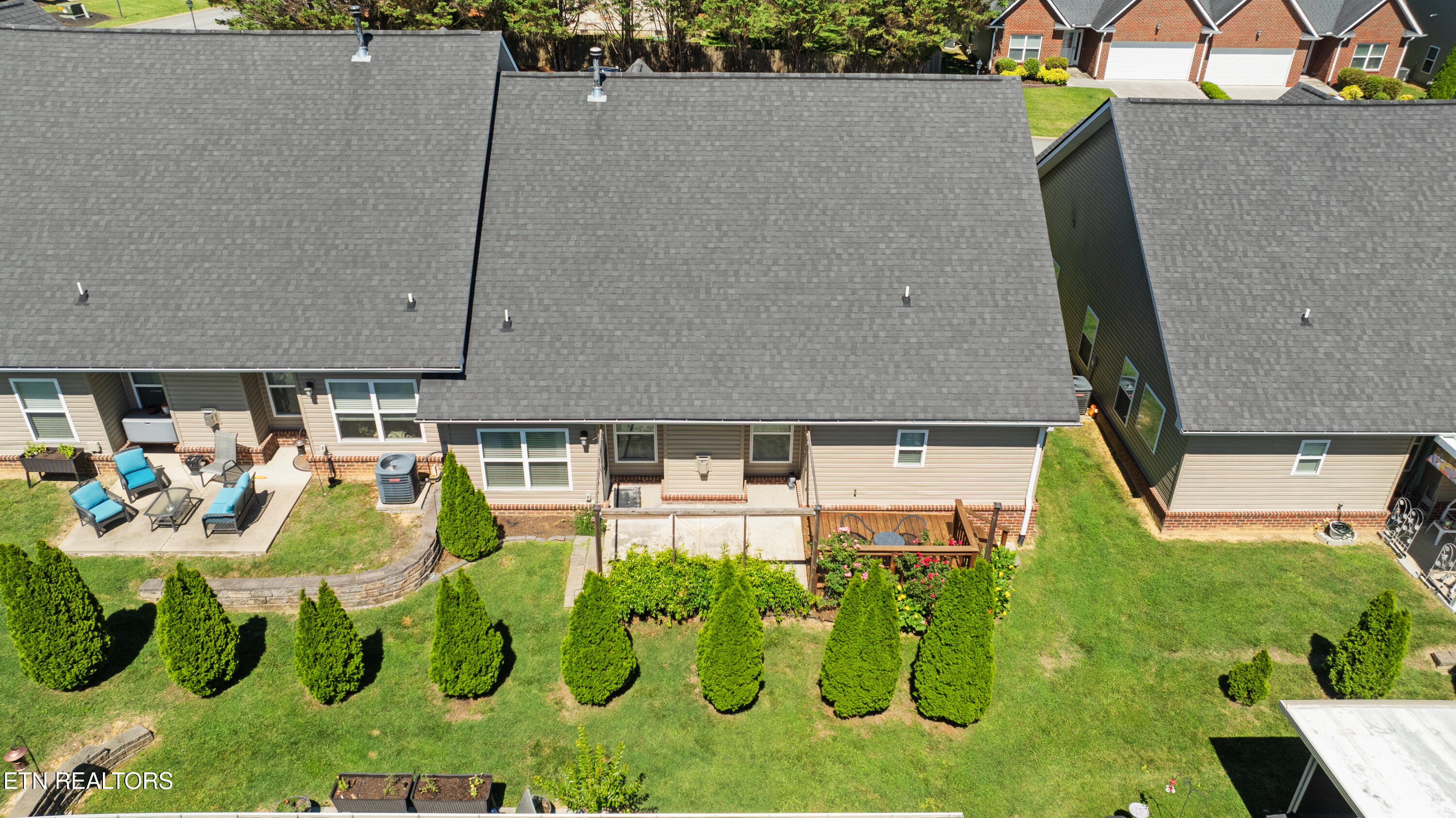 1117 Fellin View Way Sevierville TN 37876