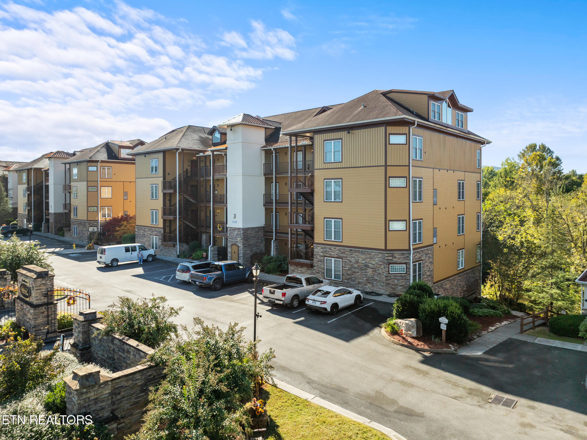 527 River Place Way, Unit 334 Sevierville TN 37862