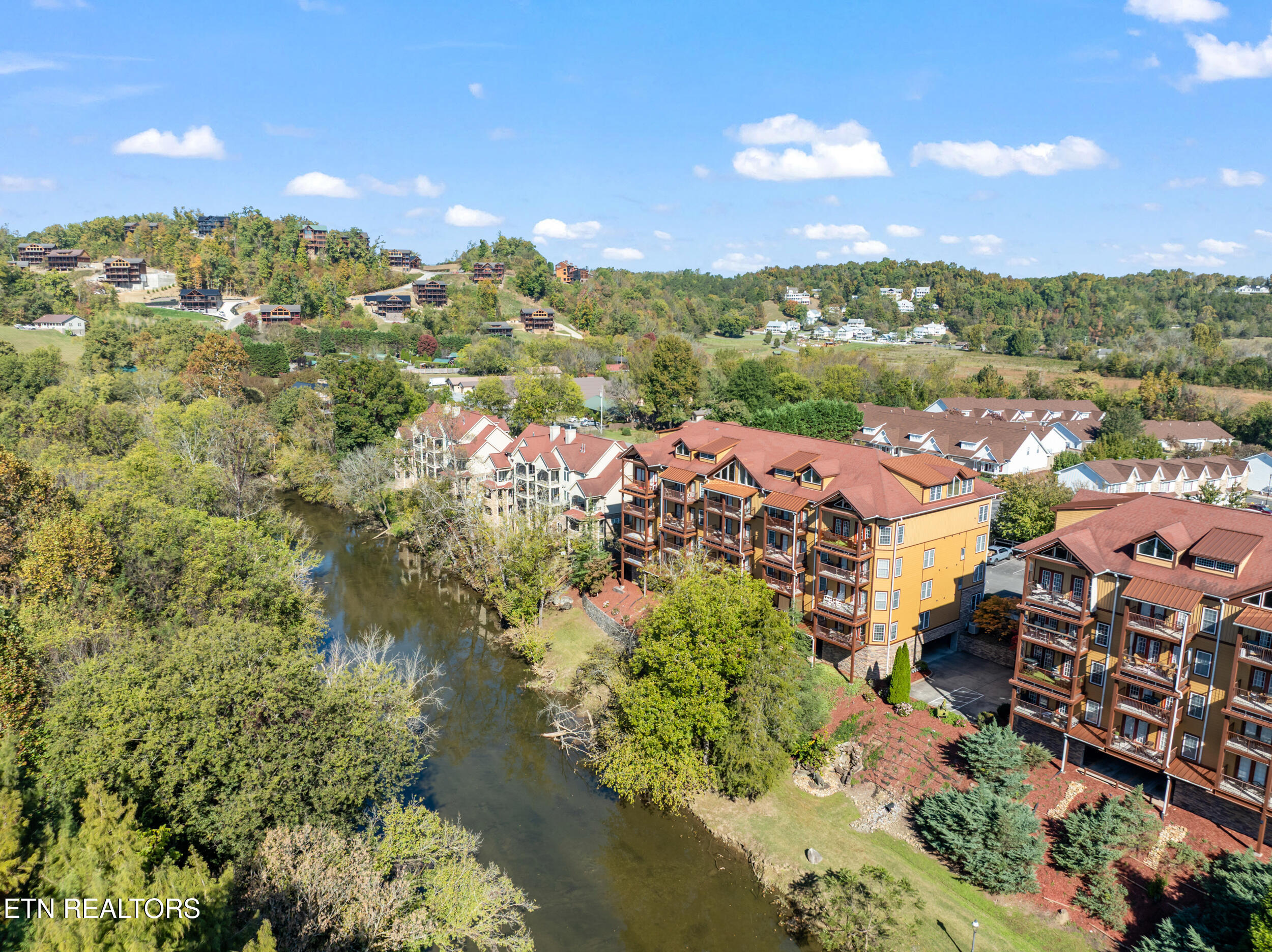 527 River Place Way, Unit 334 Sevierville TN 37862