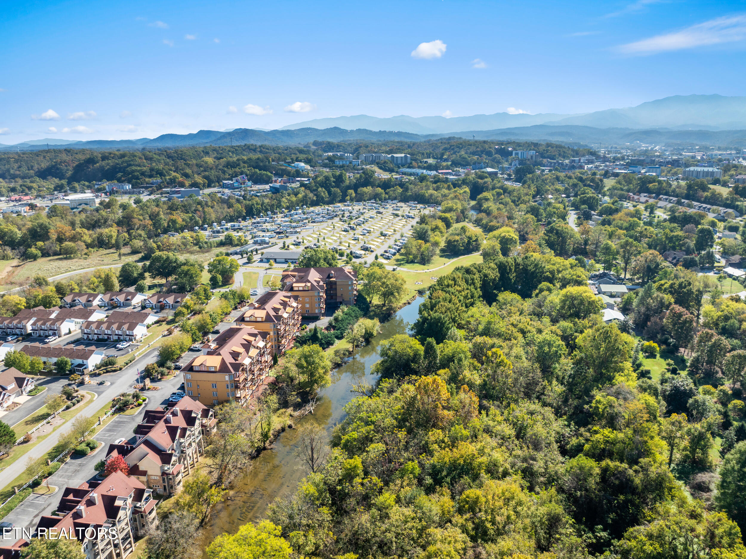 527 River Place Way, Unit 334 Sevierville TN 37862