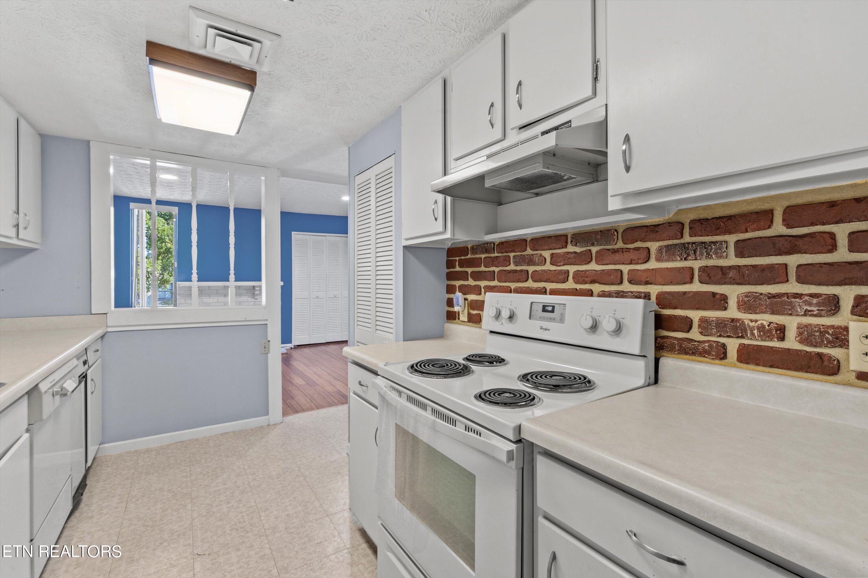 84 Valley Forge Drive Oak Ridge TN 37830