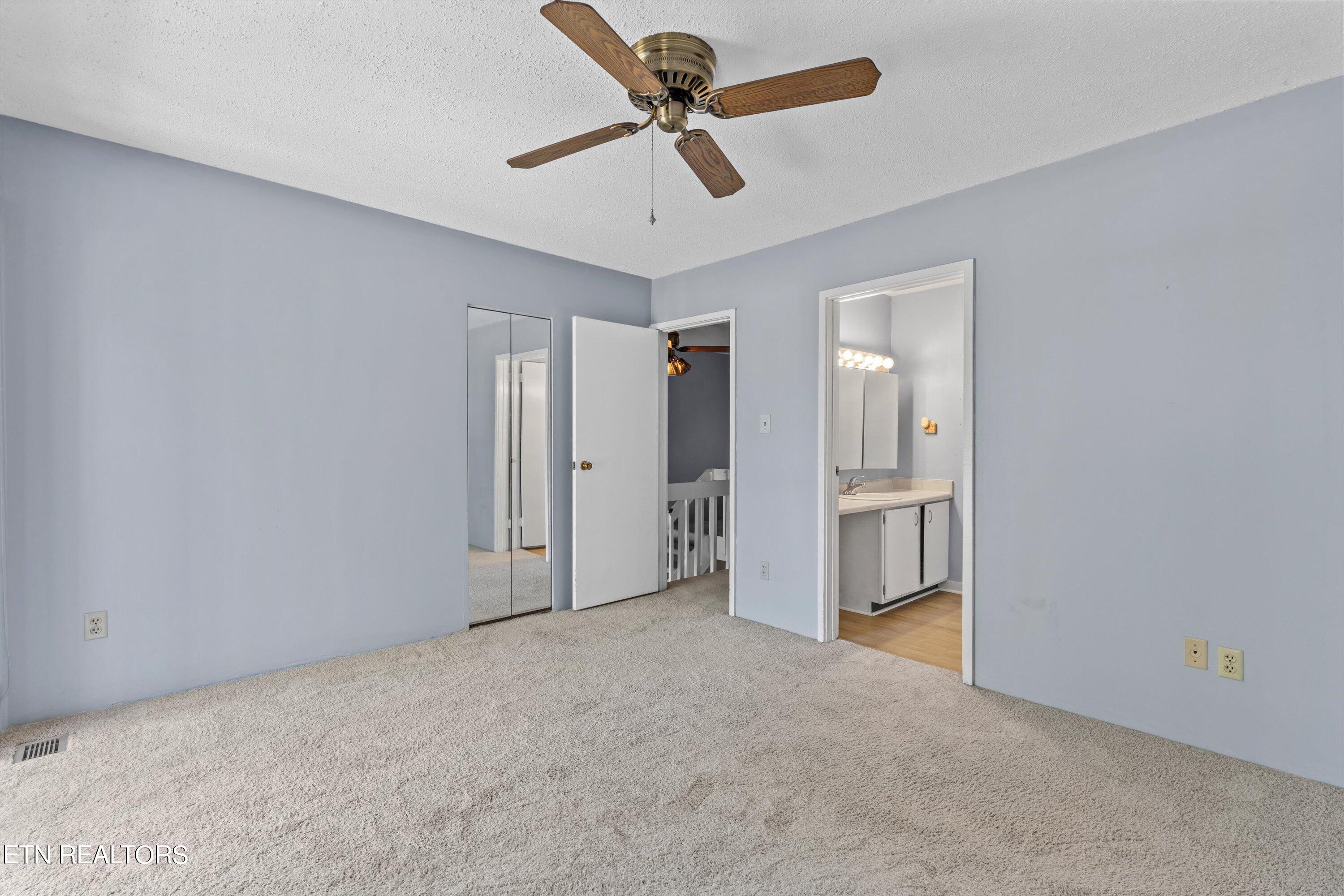 84 Valley Forge Drive Oak Ridge TN 37830