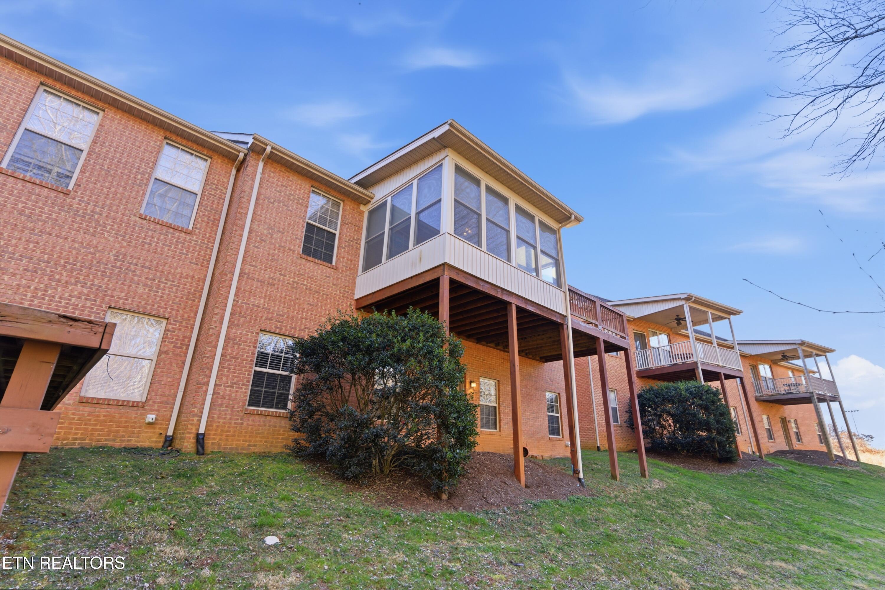 846 Racquet Club Way Knoxville TN 37923