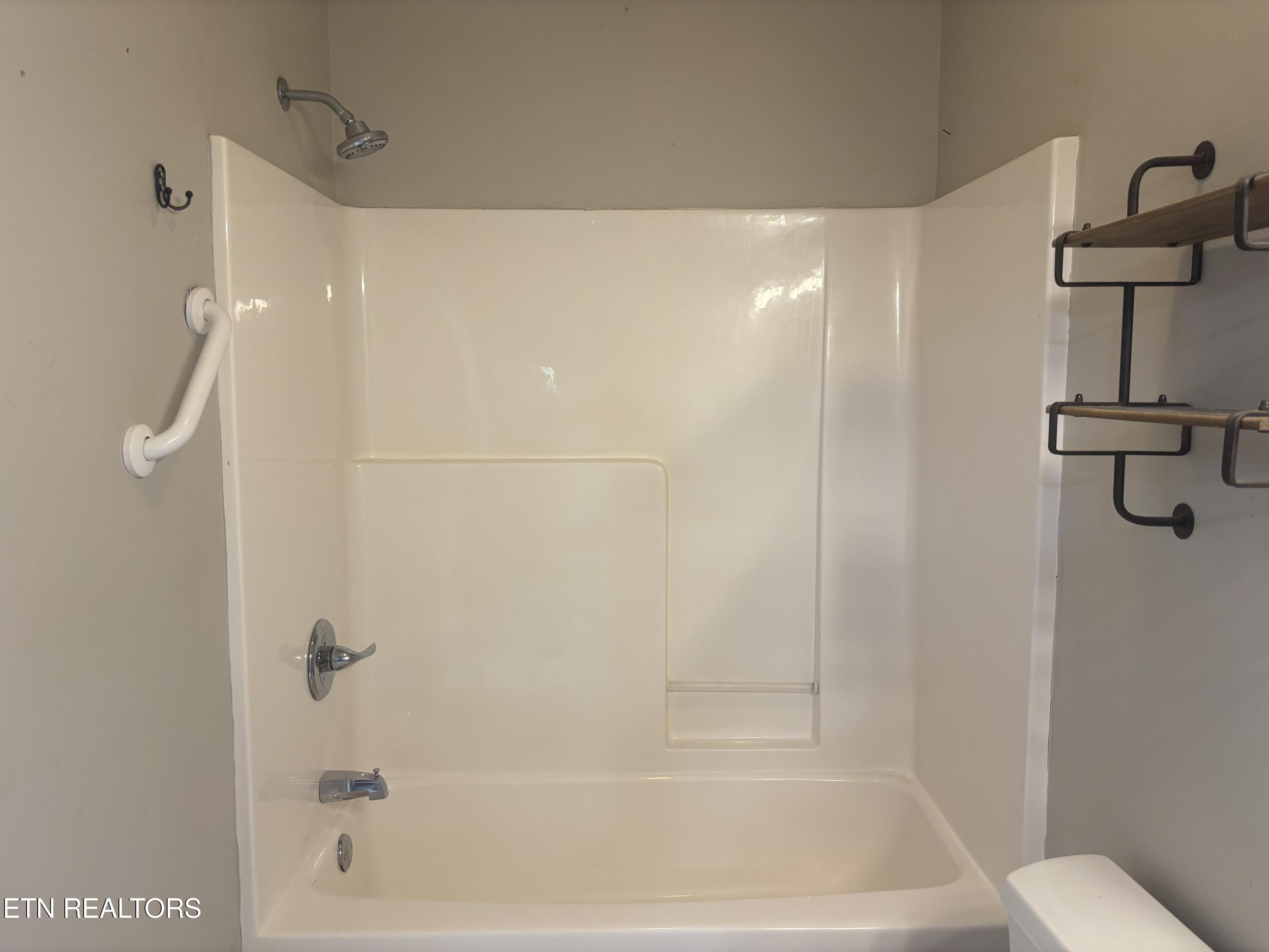 103 Willington Place Loudon TN 37774