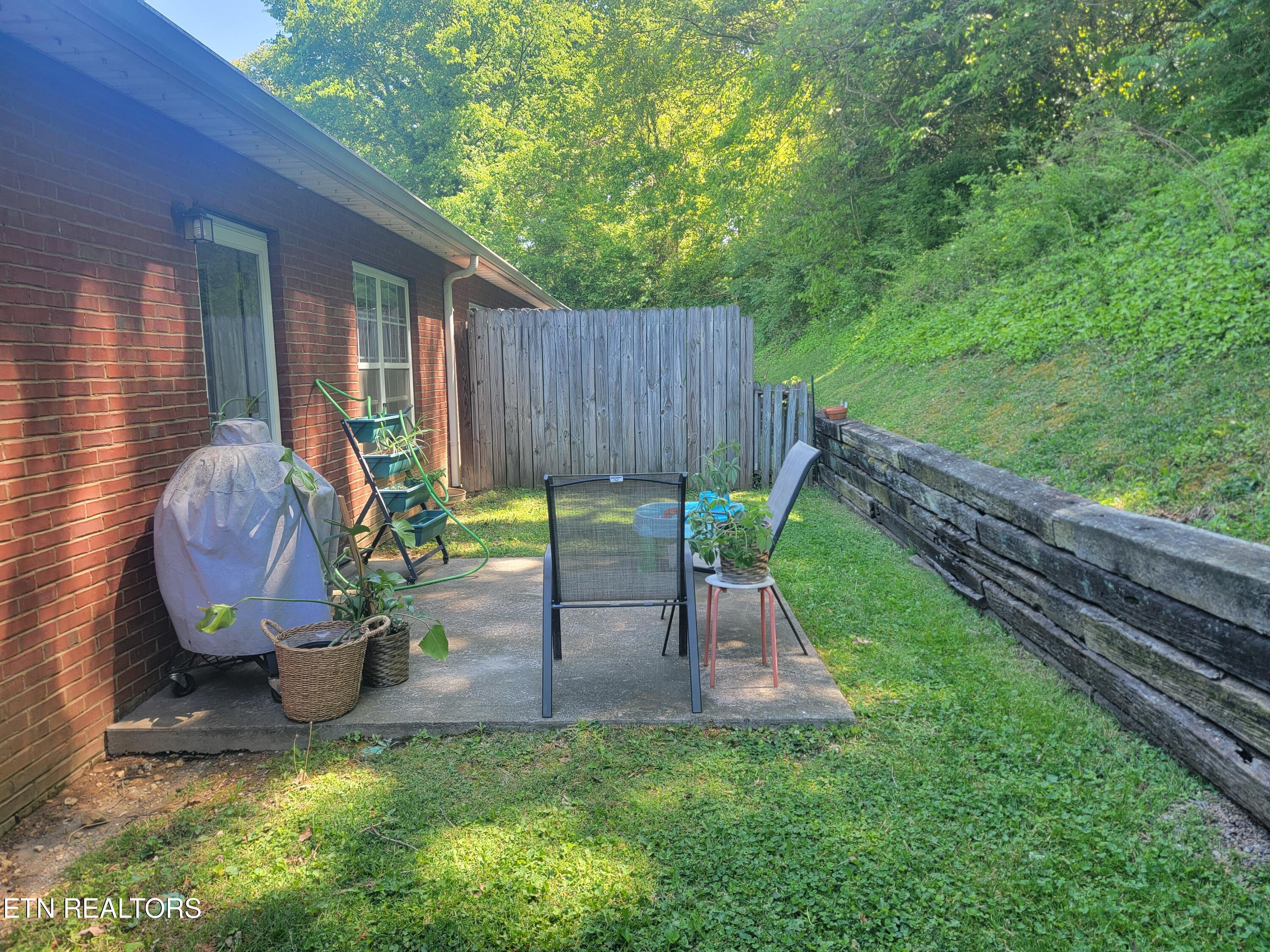 3276 Thomas Hill Way Knoxville TN 37917