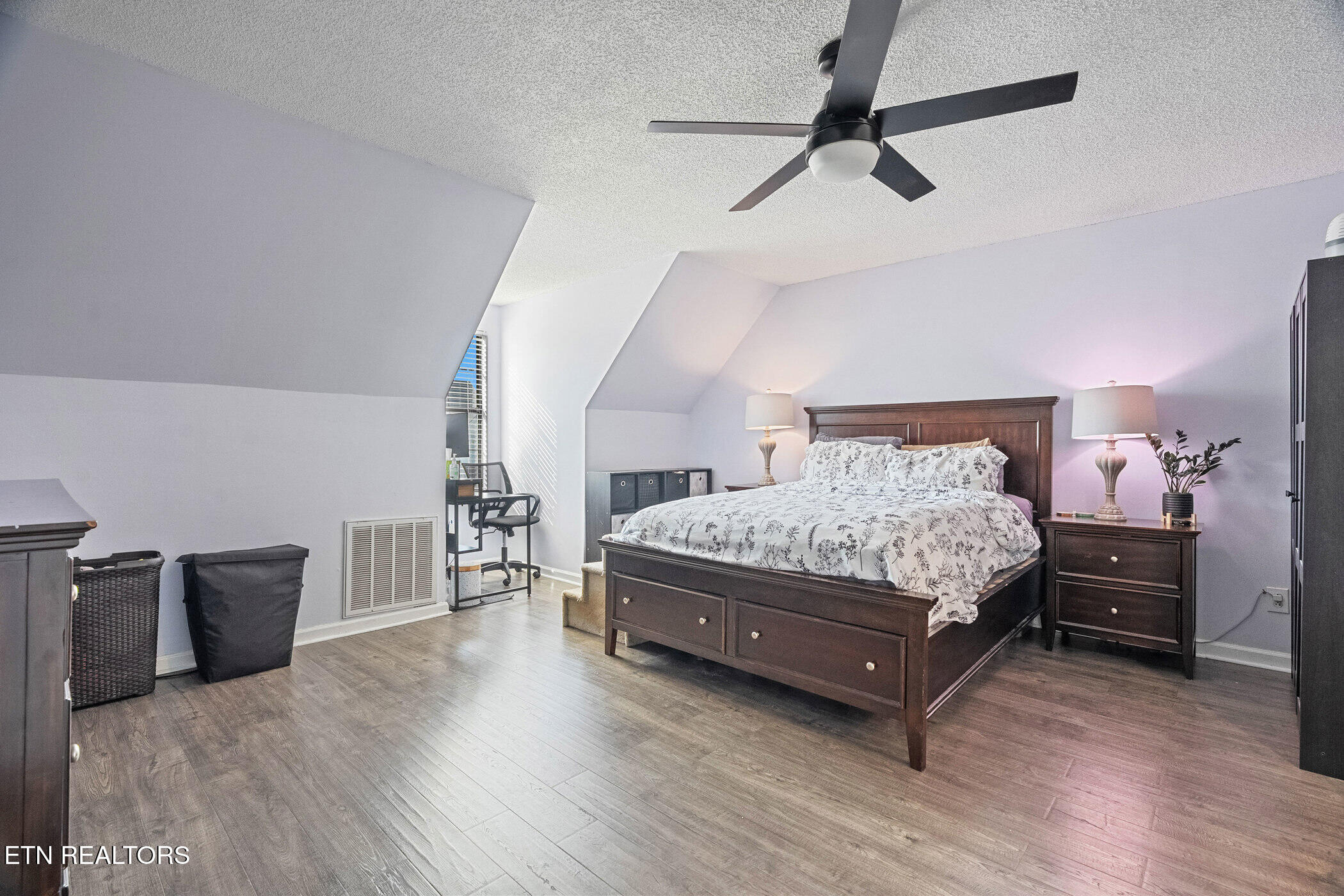 9009 Bell Brook Lane Knoxville TN 37923