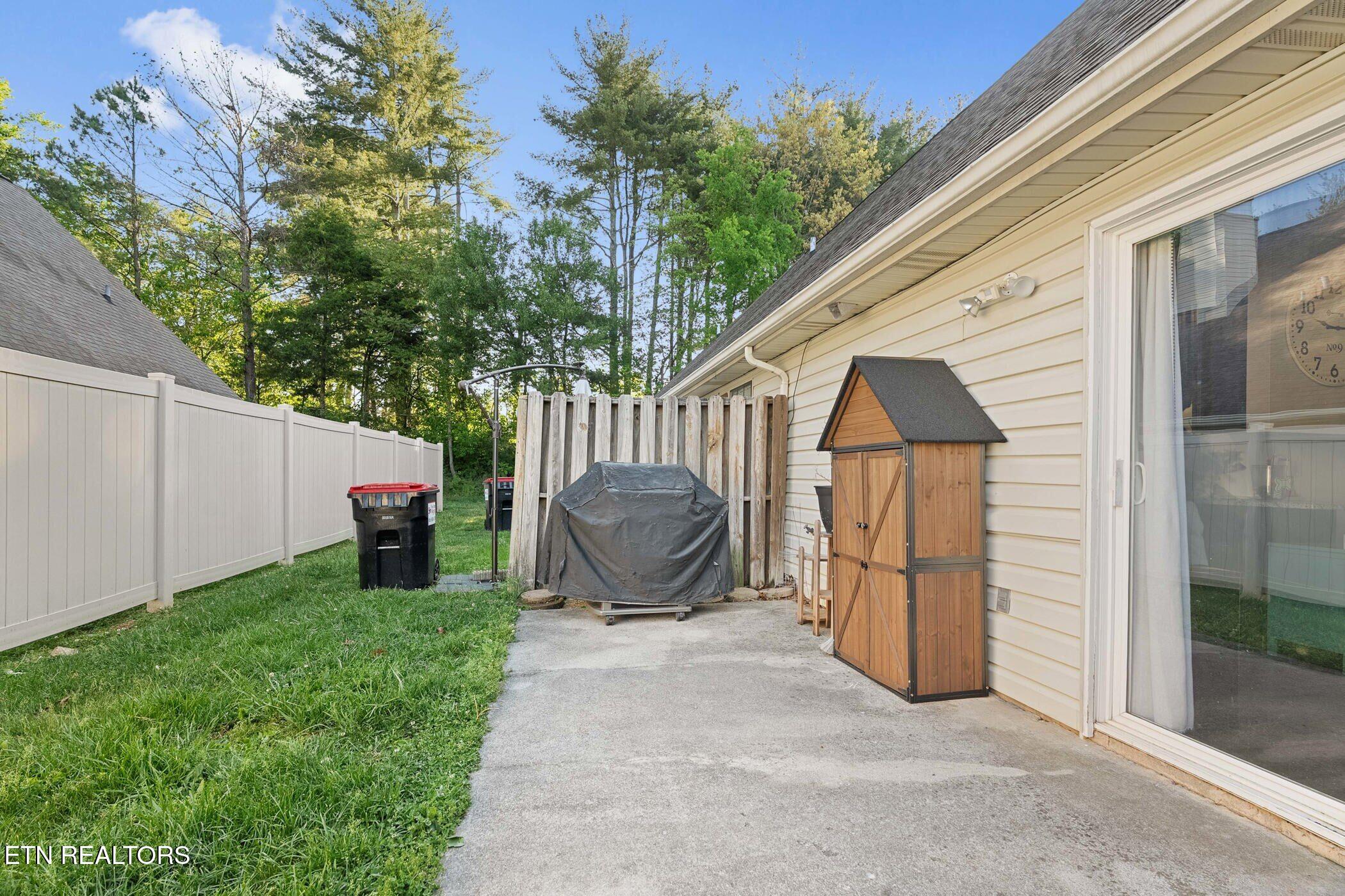 9009 Bell Brook Lane Knoxville TN 37923