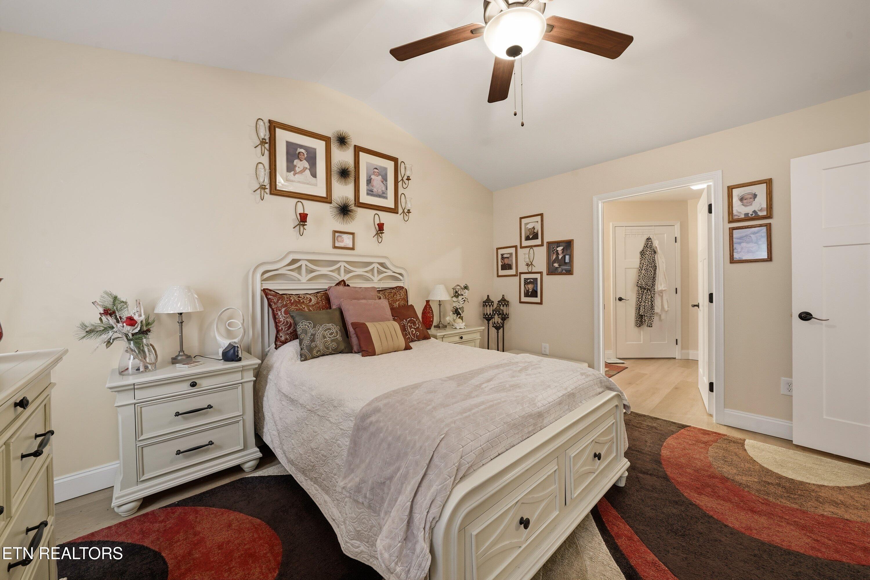 736 Snowflower Circle Pigeon Forge TN 37863