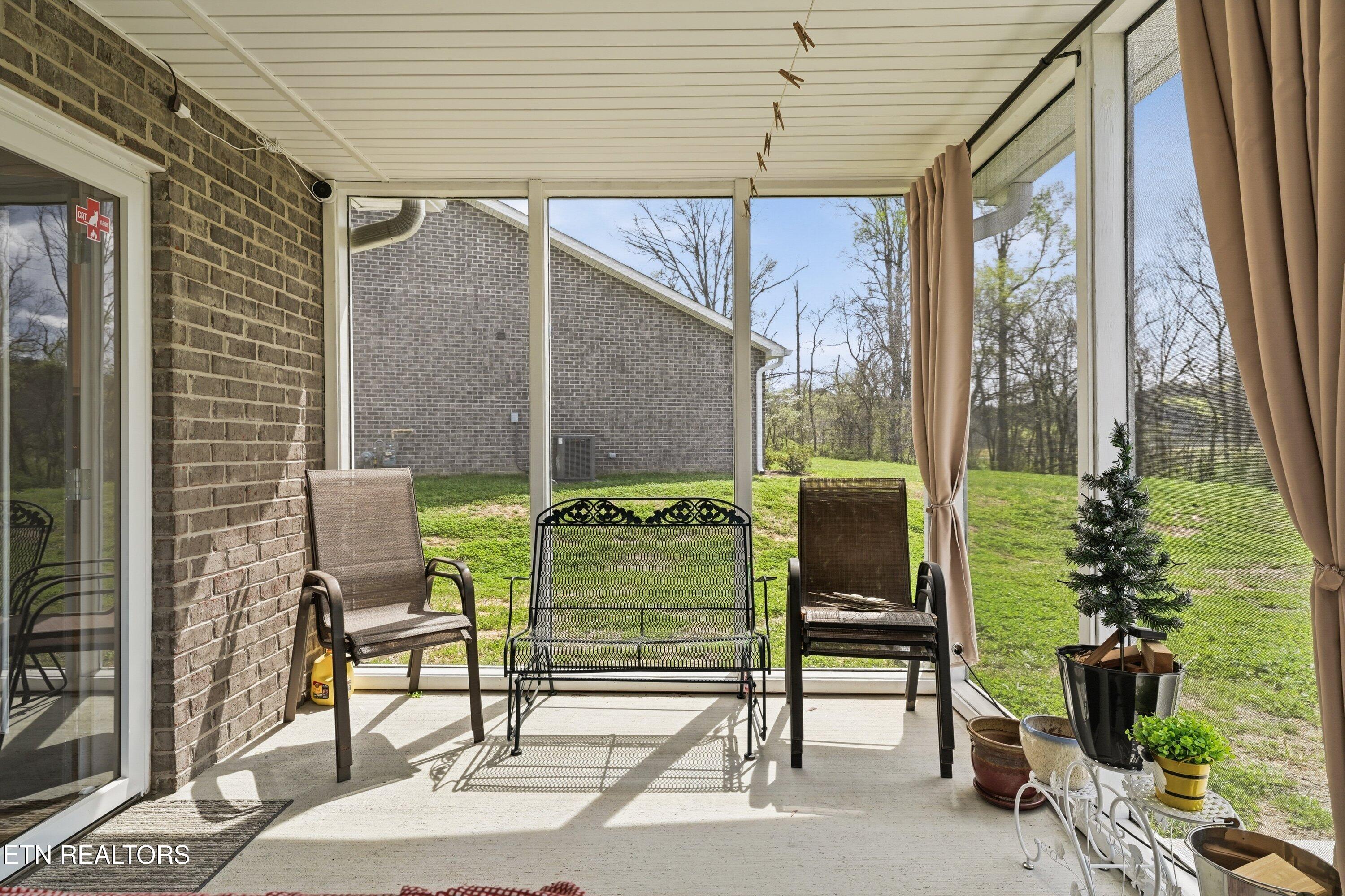 736 Snowflower Circle Pigeon Forge TN 37863