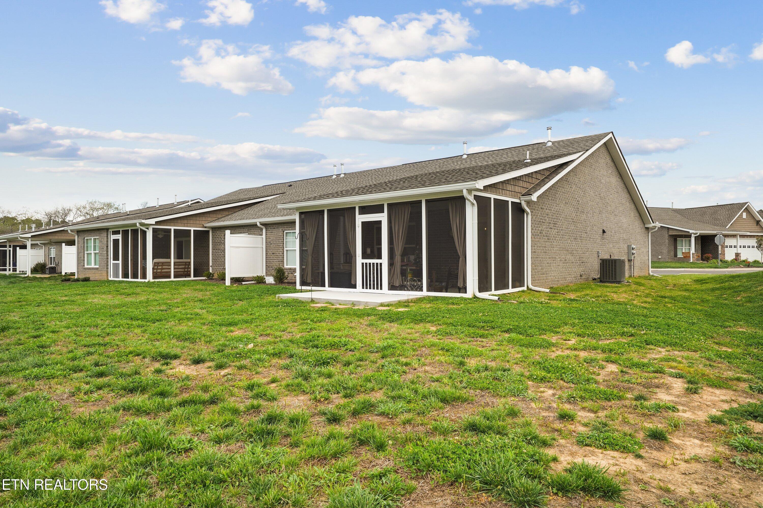736 Snowflower Circle Pigeon Forge TN 37863