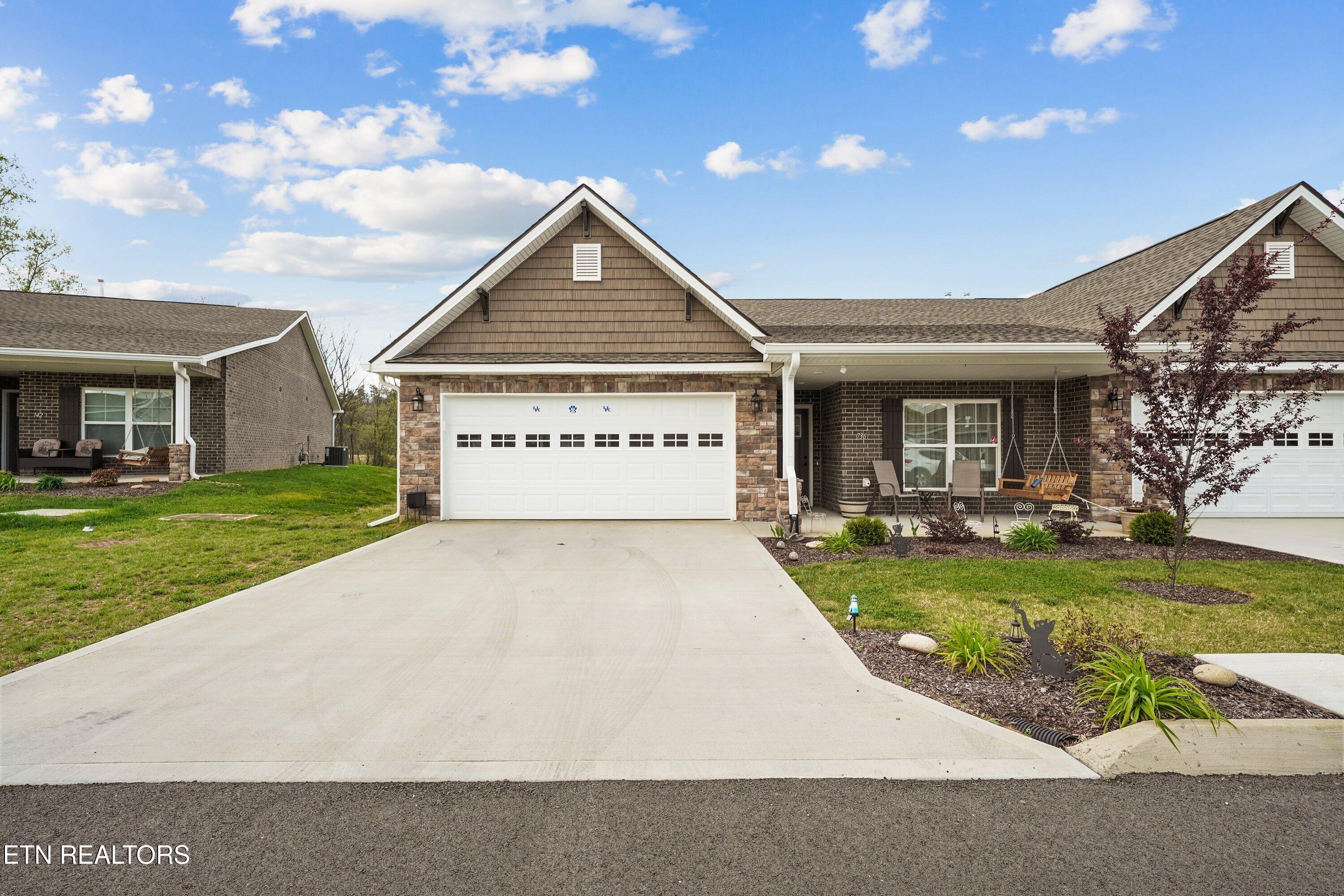 736 Snowflower Circle Pigeon Forge TN 37863