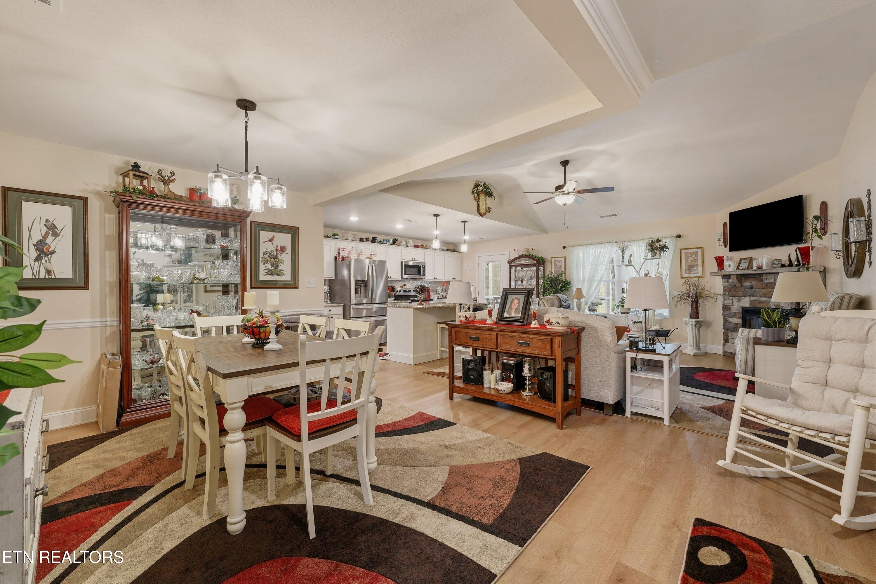 736 Snowflower Circle Pigeon Forge TN 37863