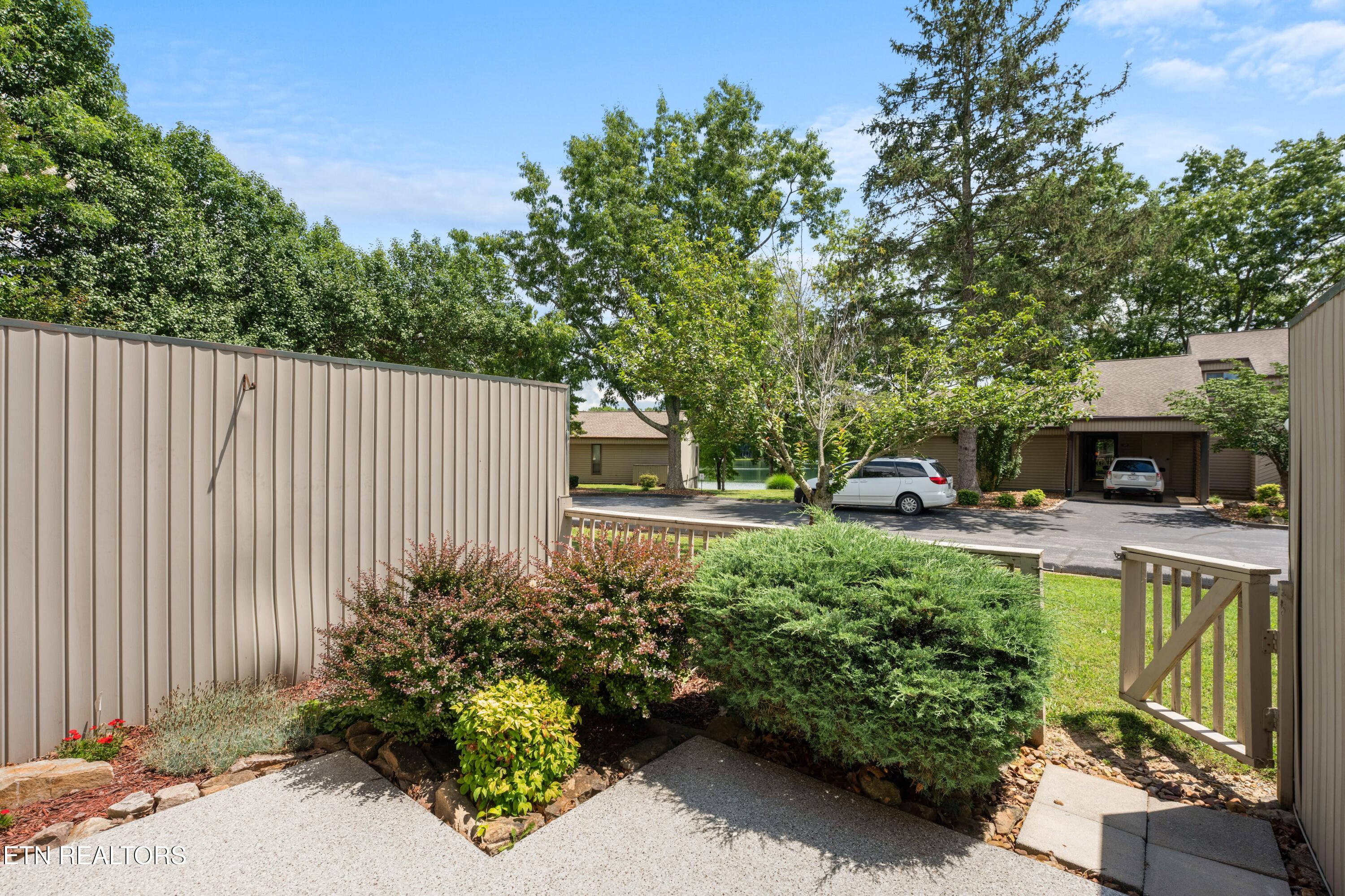 7 Lakeshore Circle Crossville TN 38558