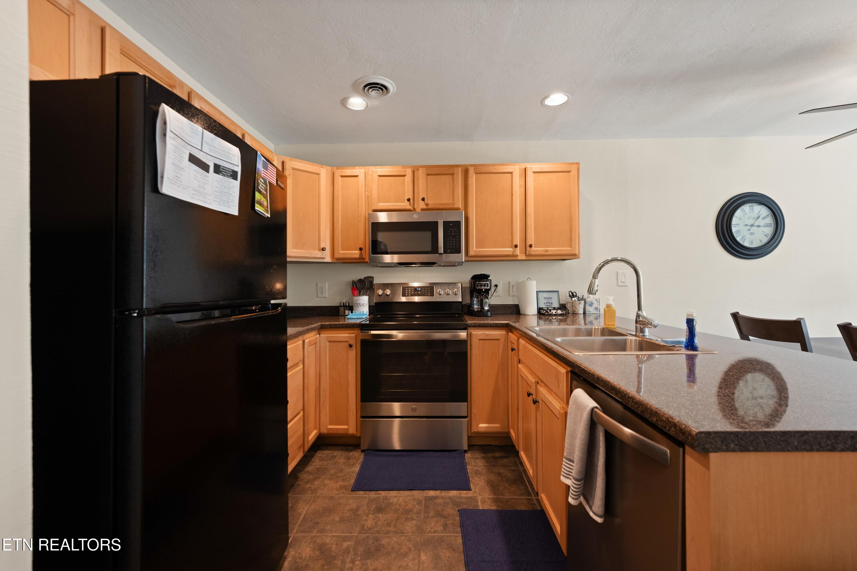 7 Lakeshore Circle Crossville TN 38558