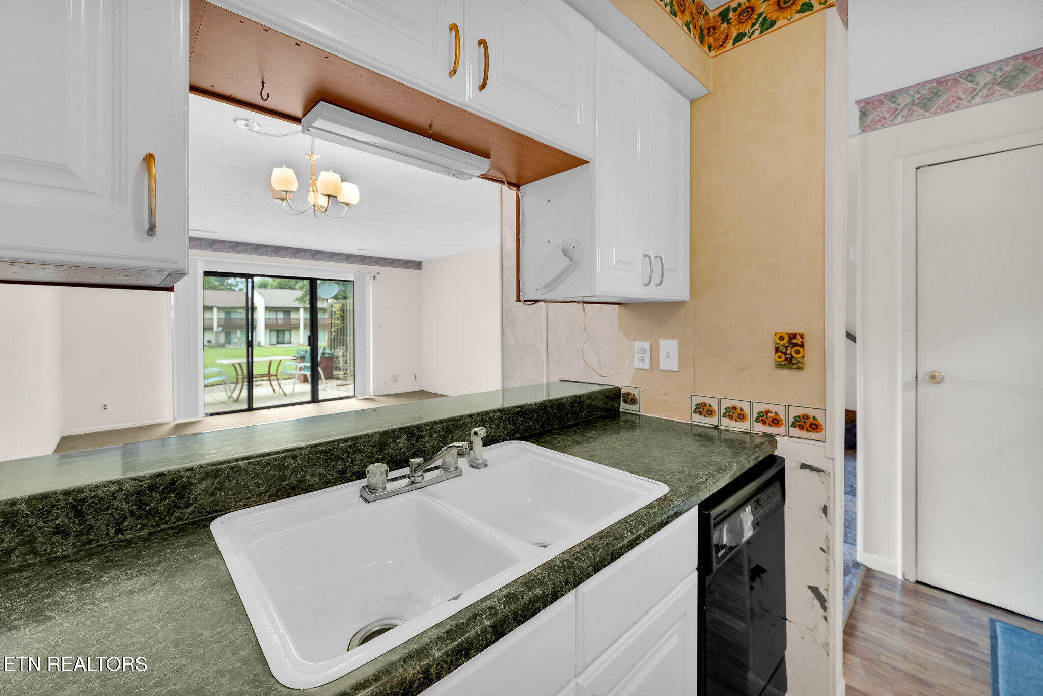 7 Wilshire Heights Drive Crossville TN 38558