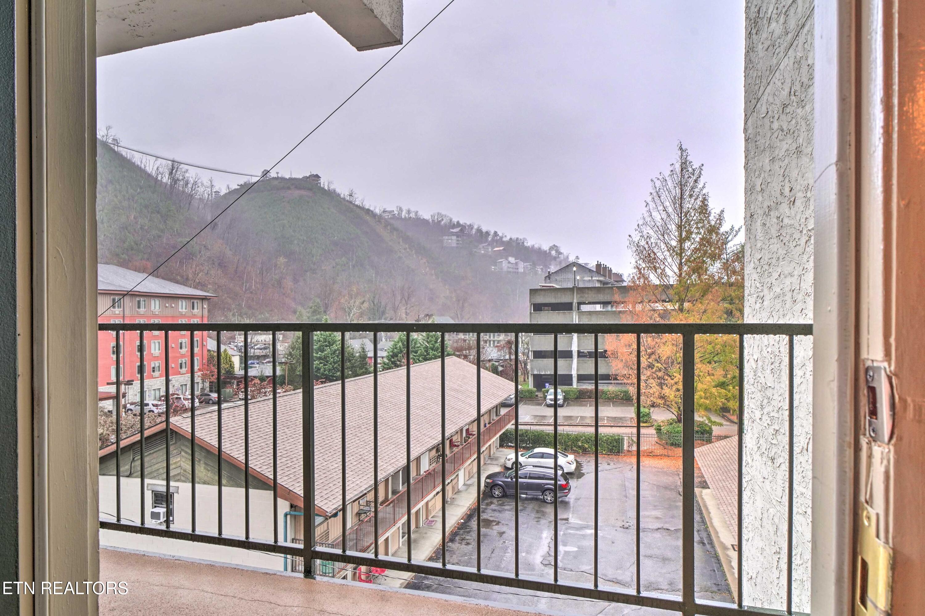 685 River Road Gatlinburg TN 37738