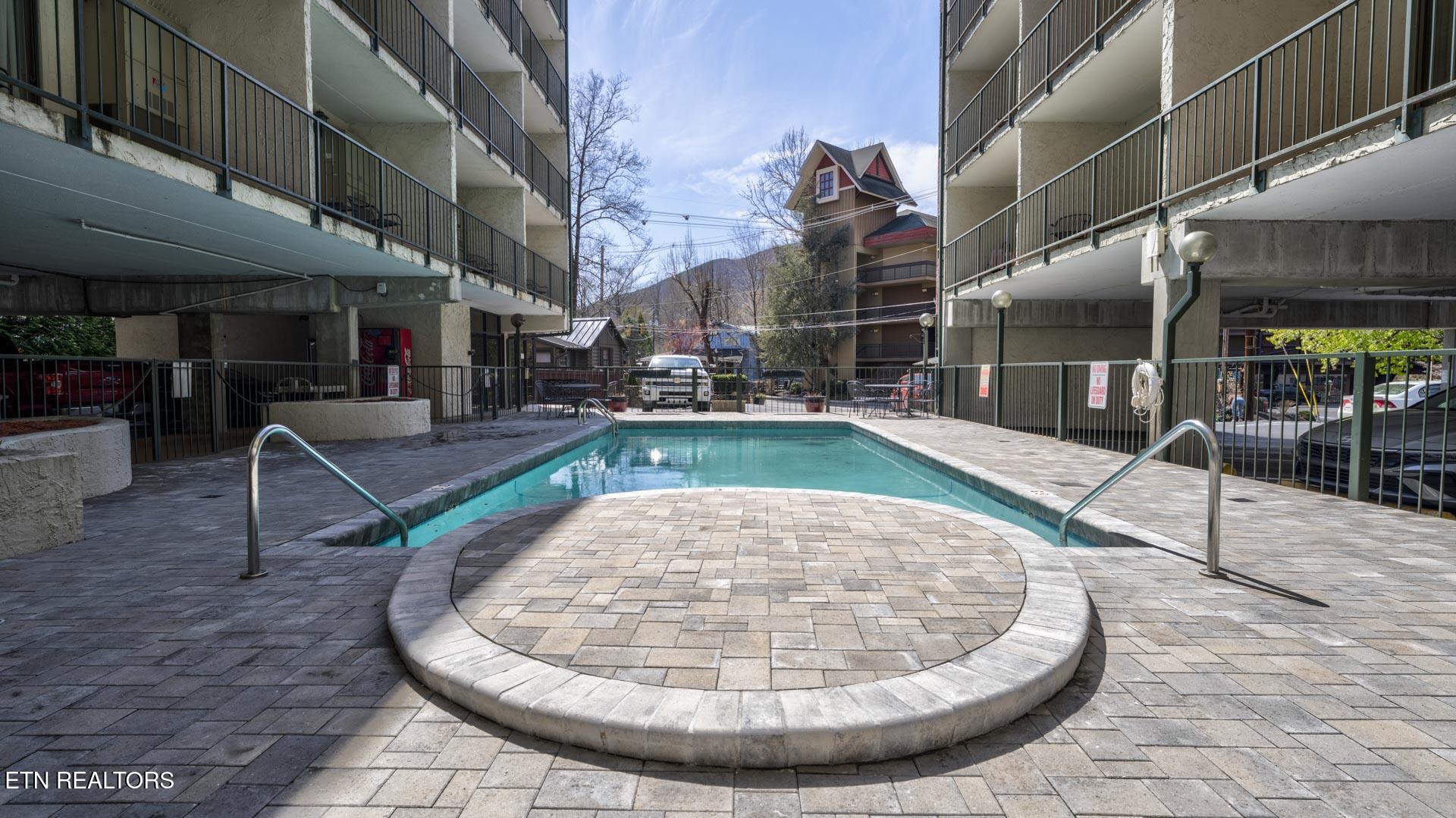 685 River Road Gatlinburg TN 37738
