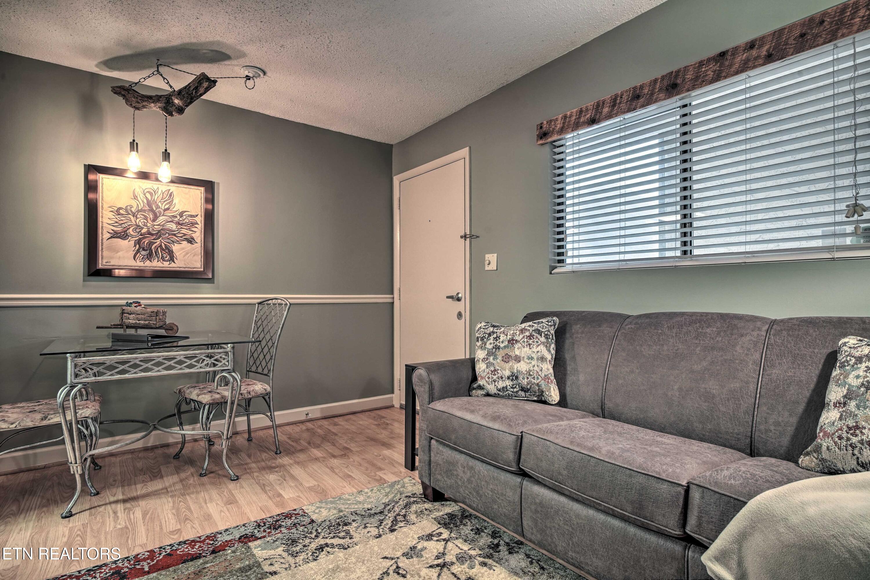 685 River Road Gatlinburg TN 37738
