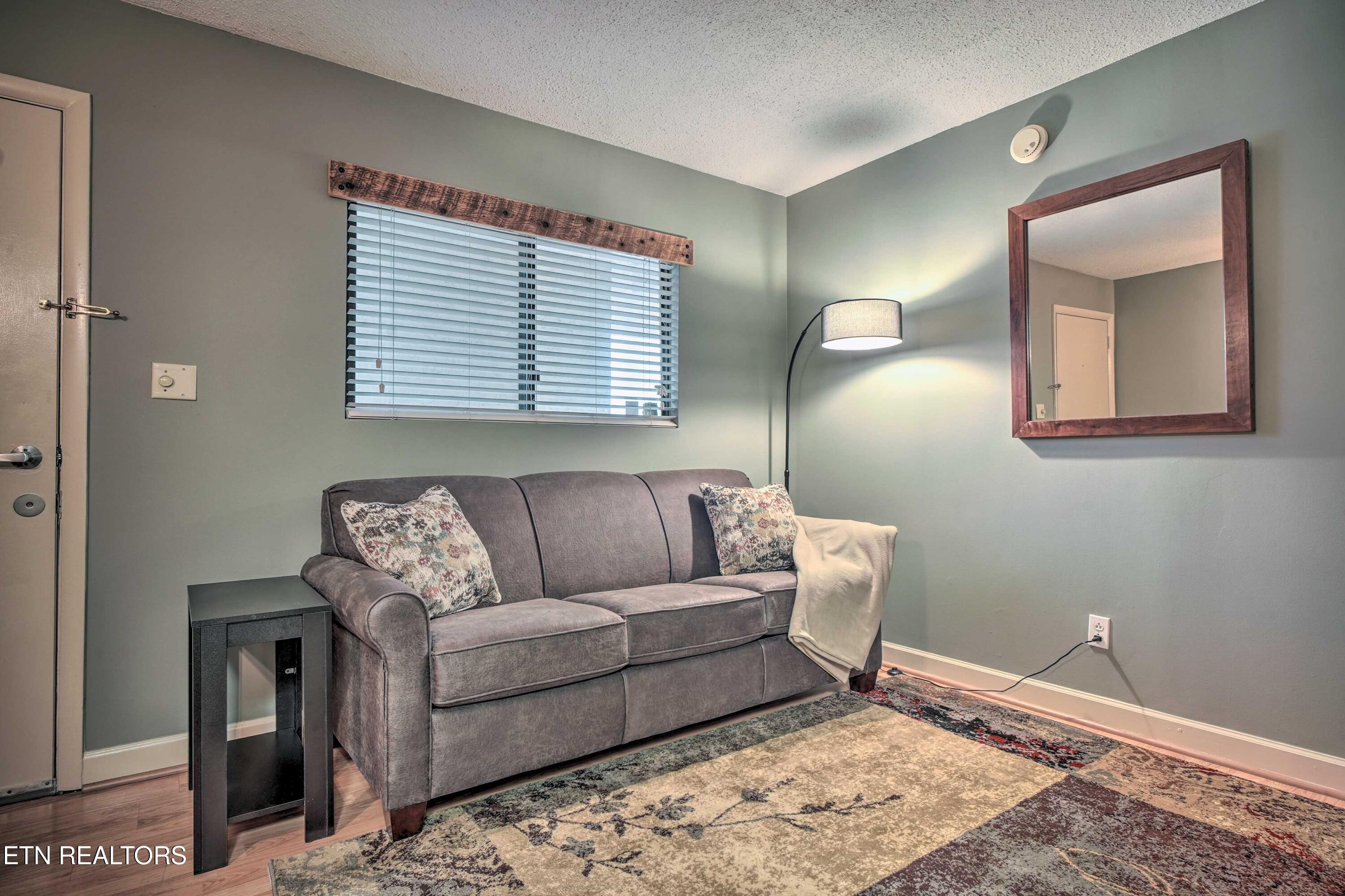 685 River Road Gatlinburg TN 37738