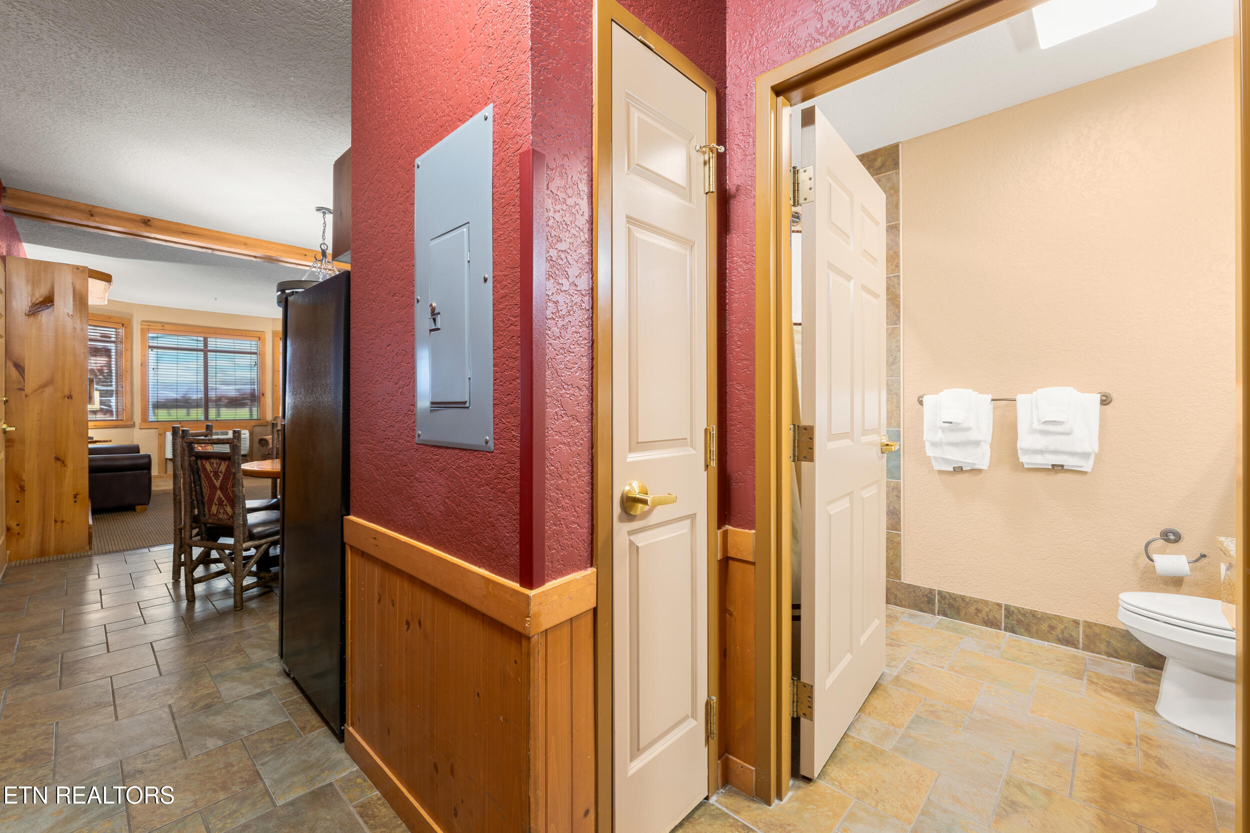 1424 Old Knoxville Unit 13071,73,75 Highway Sevierville TN 37876