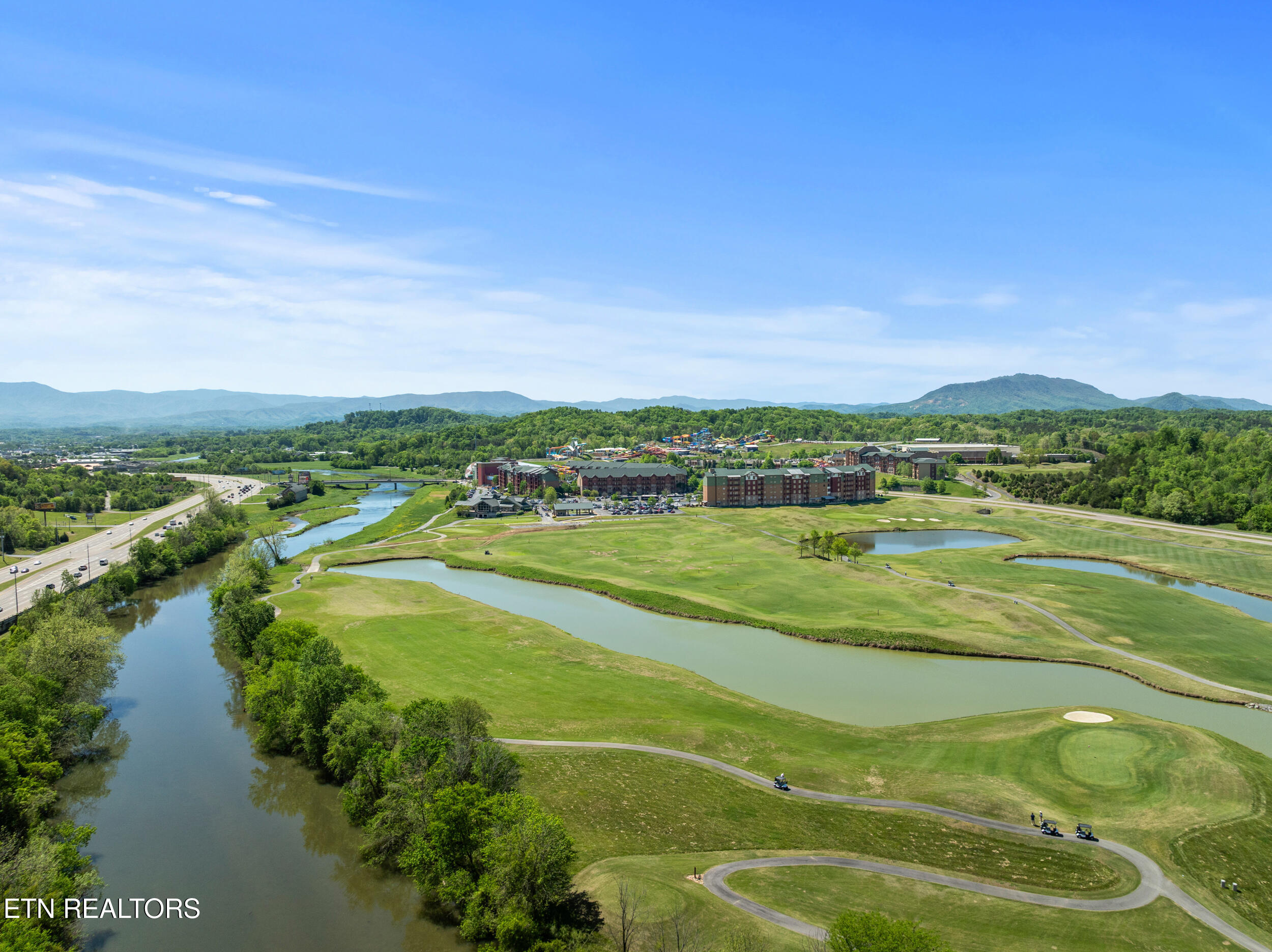 1424 Old Knoxville Unit 13071,73,75 Highway Sevierville TN 37876