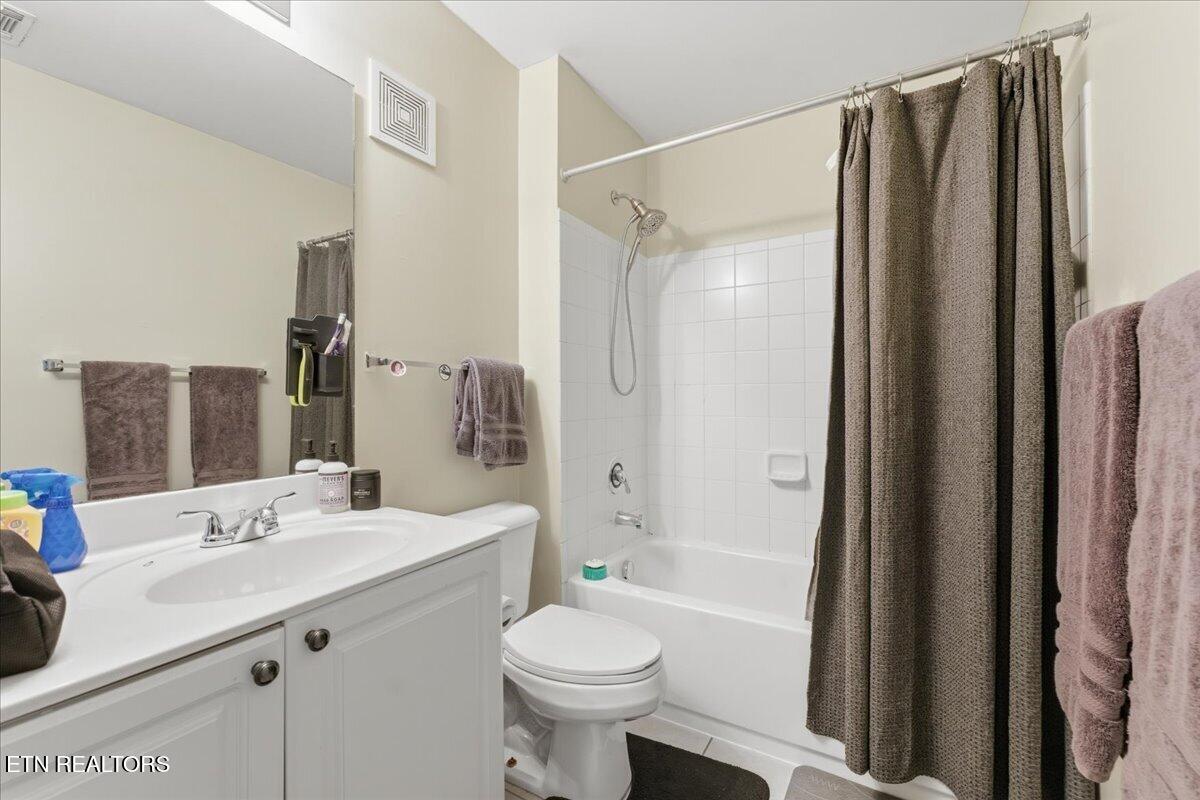 1121 Tree Top Way Knoxville TN 37920
