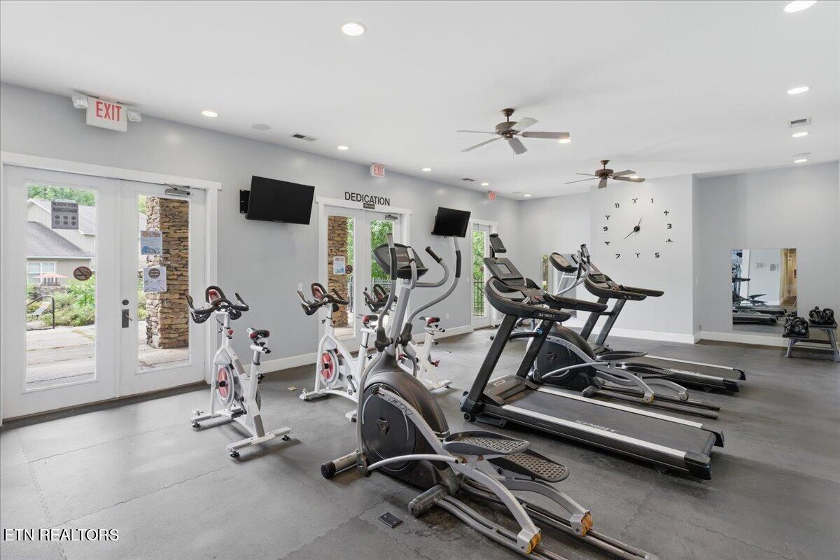 1121 Tree Top Way Knoxville TN 37920