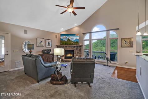 135 Lafayette Point Fairfield Glade TN 38558