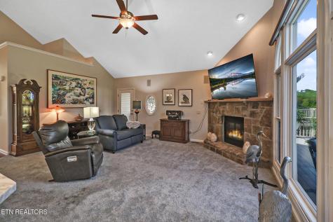 135 Lafayette Point Fairfield Glade TN 38558