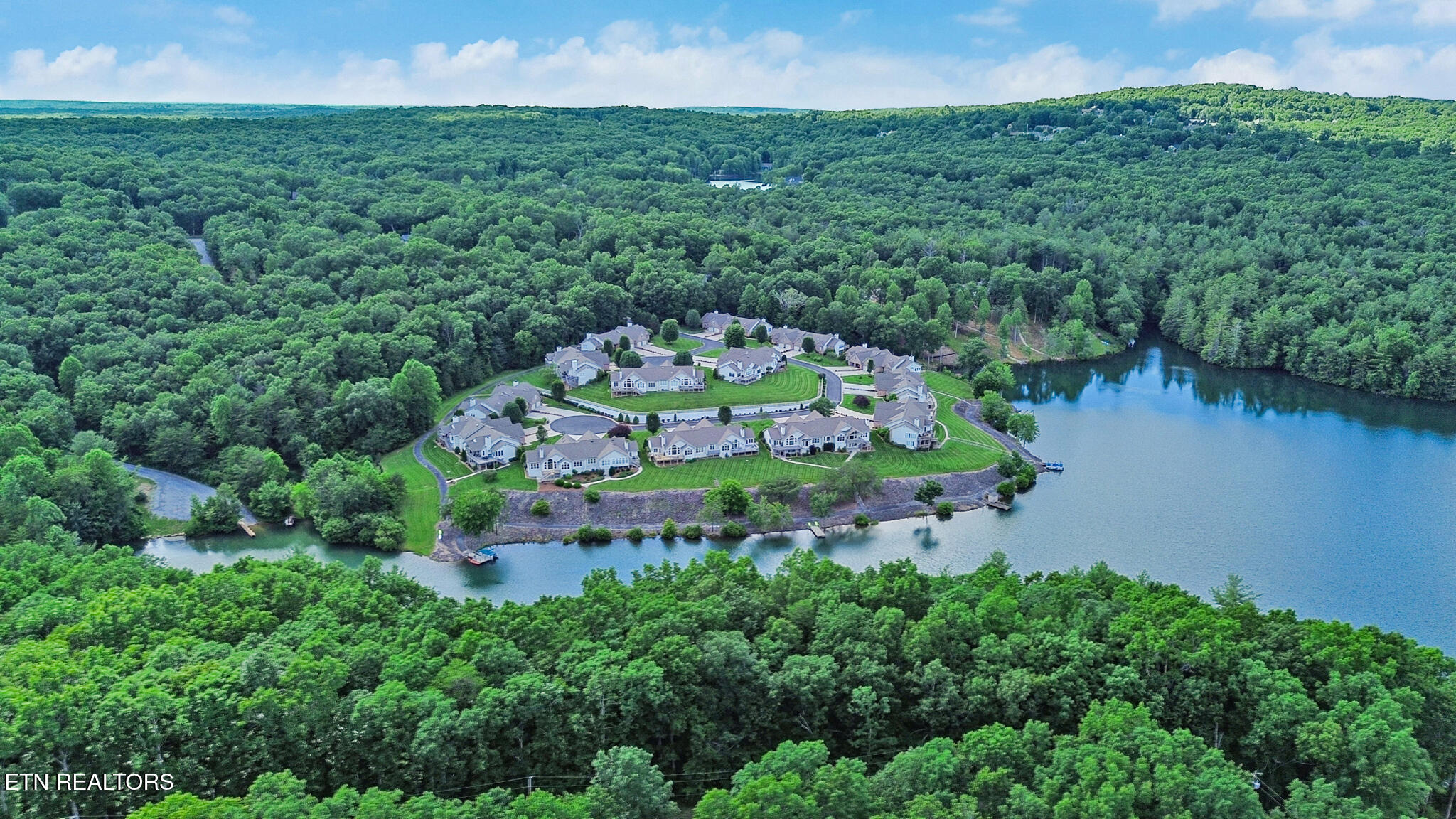135 Lafayette Point Fairfield Glade TN 38558