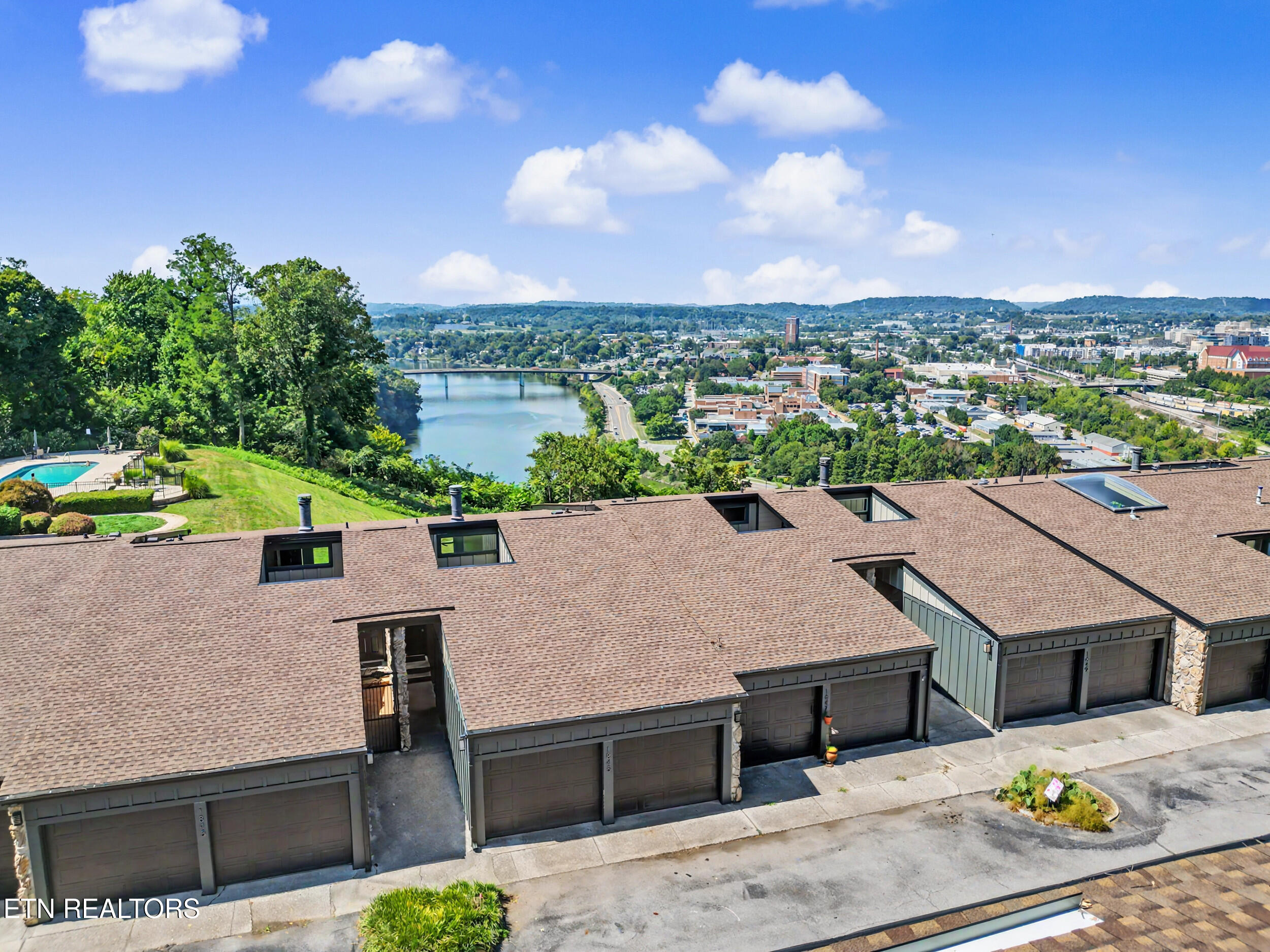 1845 Cherokee Bluff Drive Knoxville TN 37920