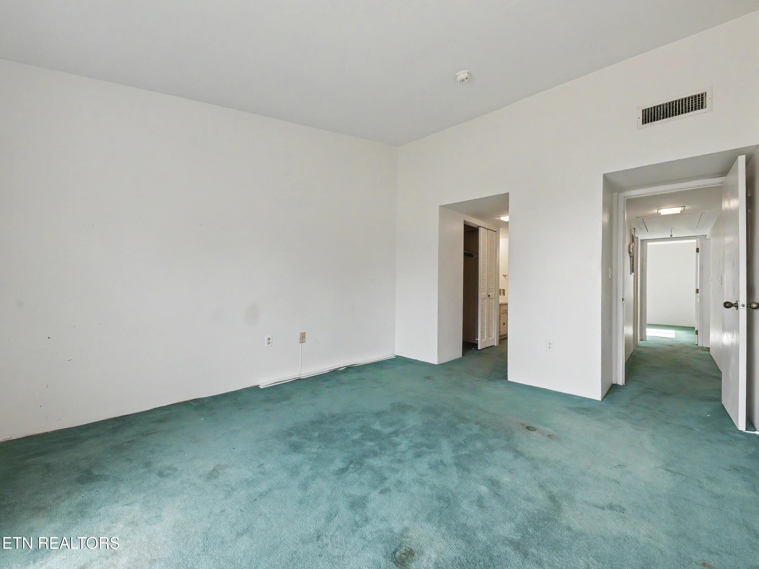 1845 Cherokee Bluff Drive Knoxville TN 37920