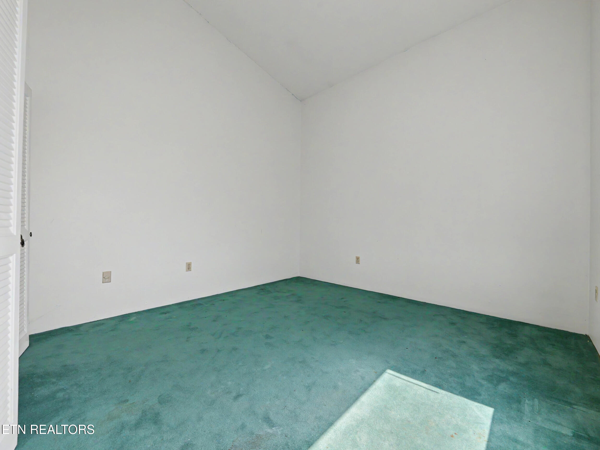 1845 Cherokee Bluff Drive Knoxville TN 37920