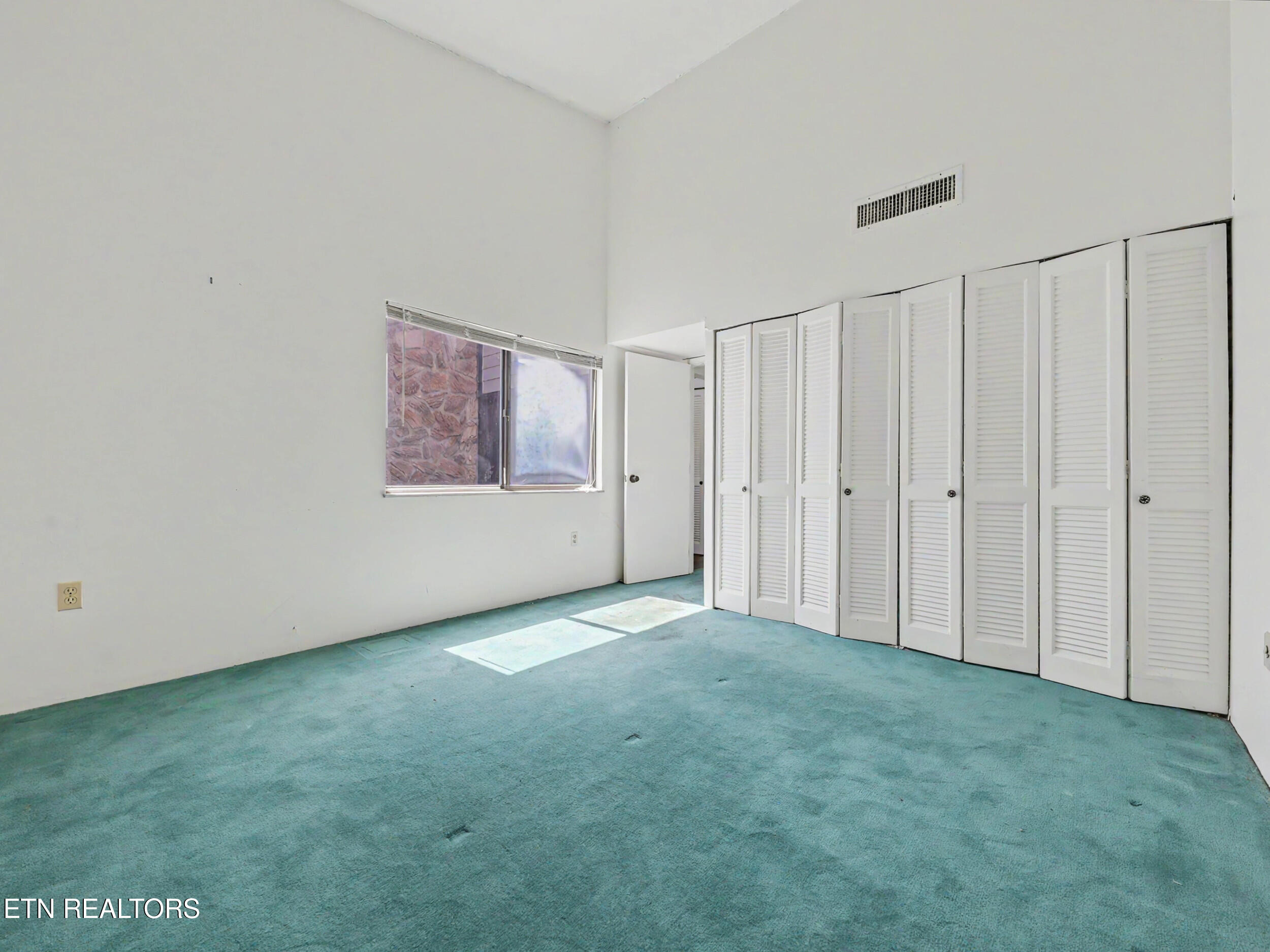 1845 Cherokee Bluff Drive Knoxville TN 37920