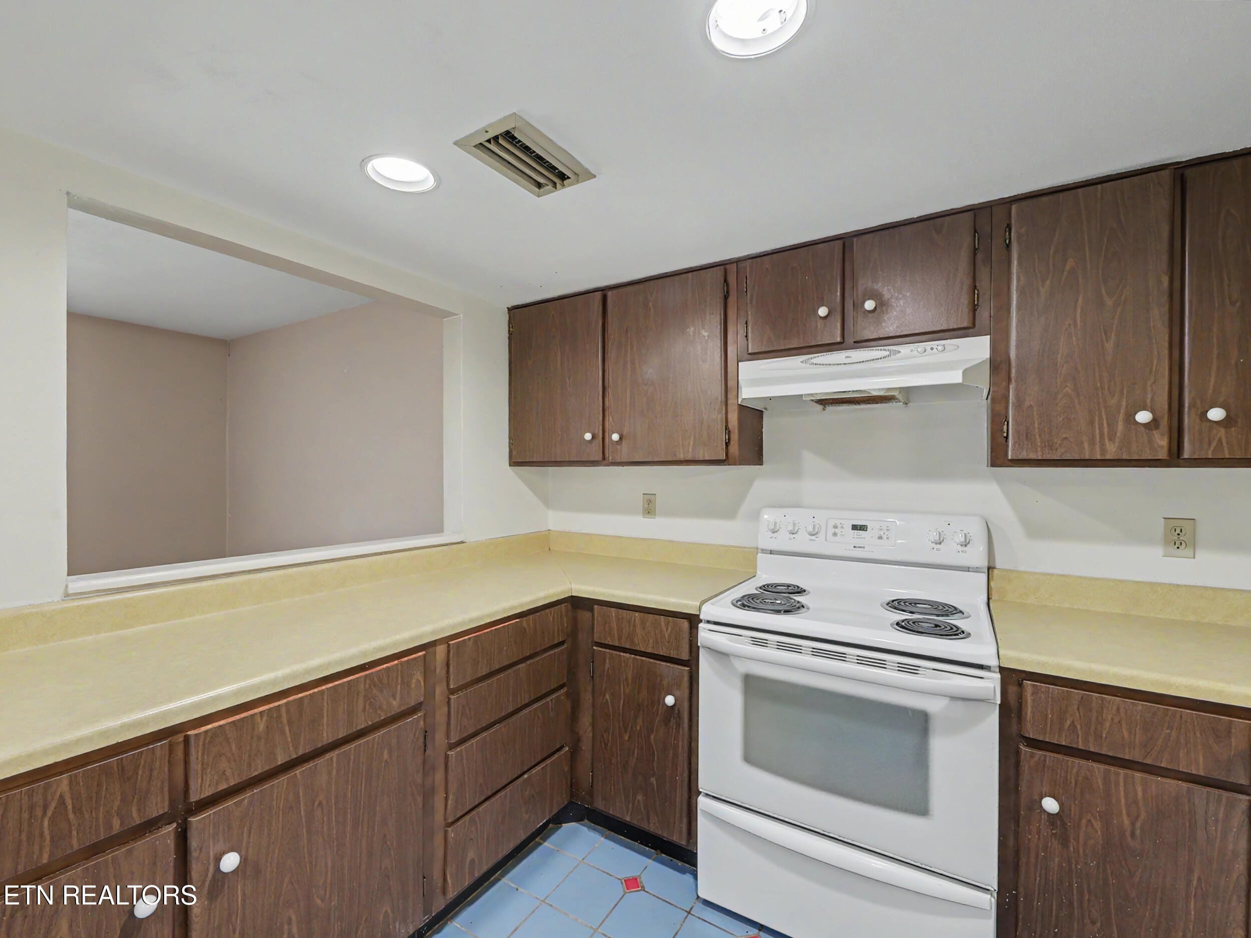 1845 Cherokee Bluff Drive Knoxville TN 37920