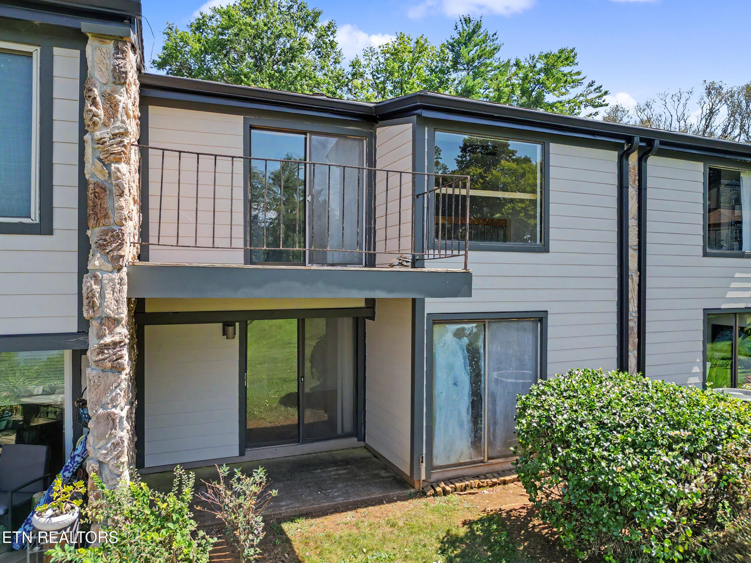 1845 Cherokee Bluff Drive Knoxville TN 37920