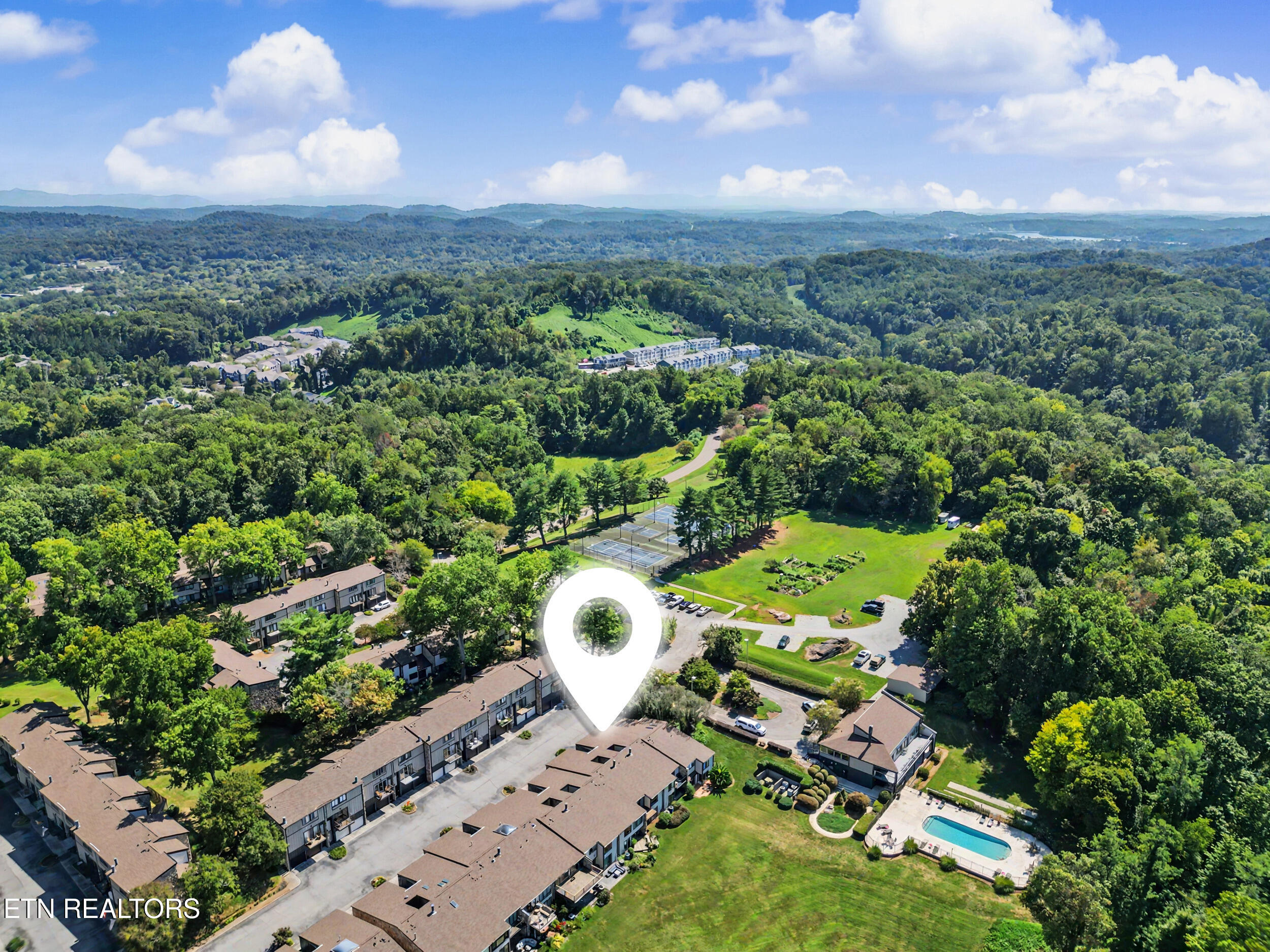 1845 Cherokee Bluff Drive Knoxville TN 37920