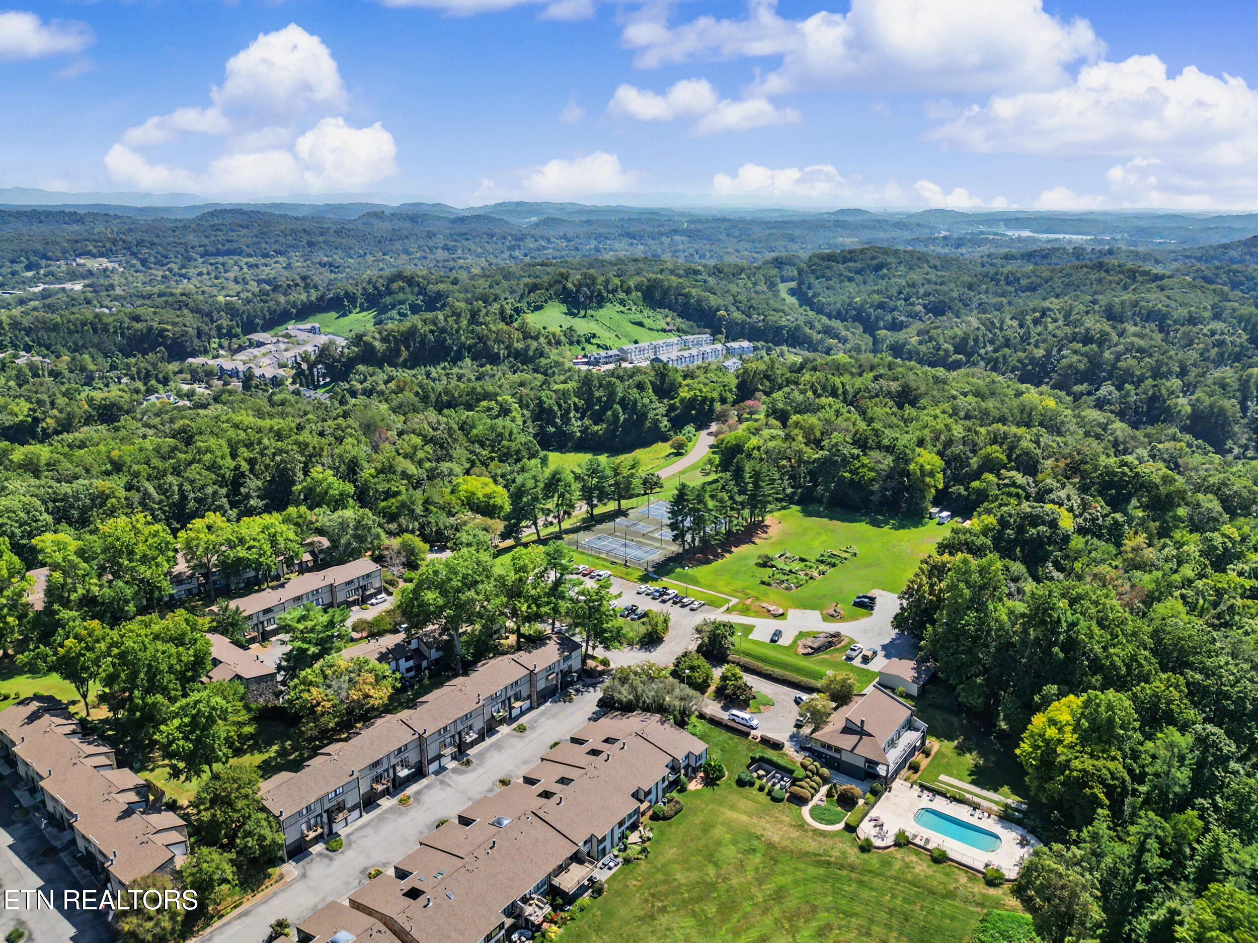 1845 Cherokee Bluff Drive Knoxville TN 37920
