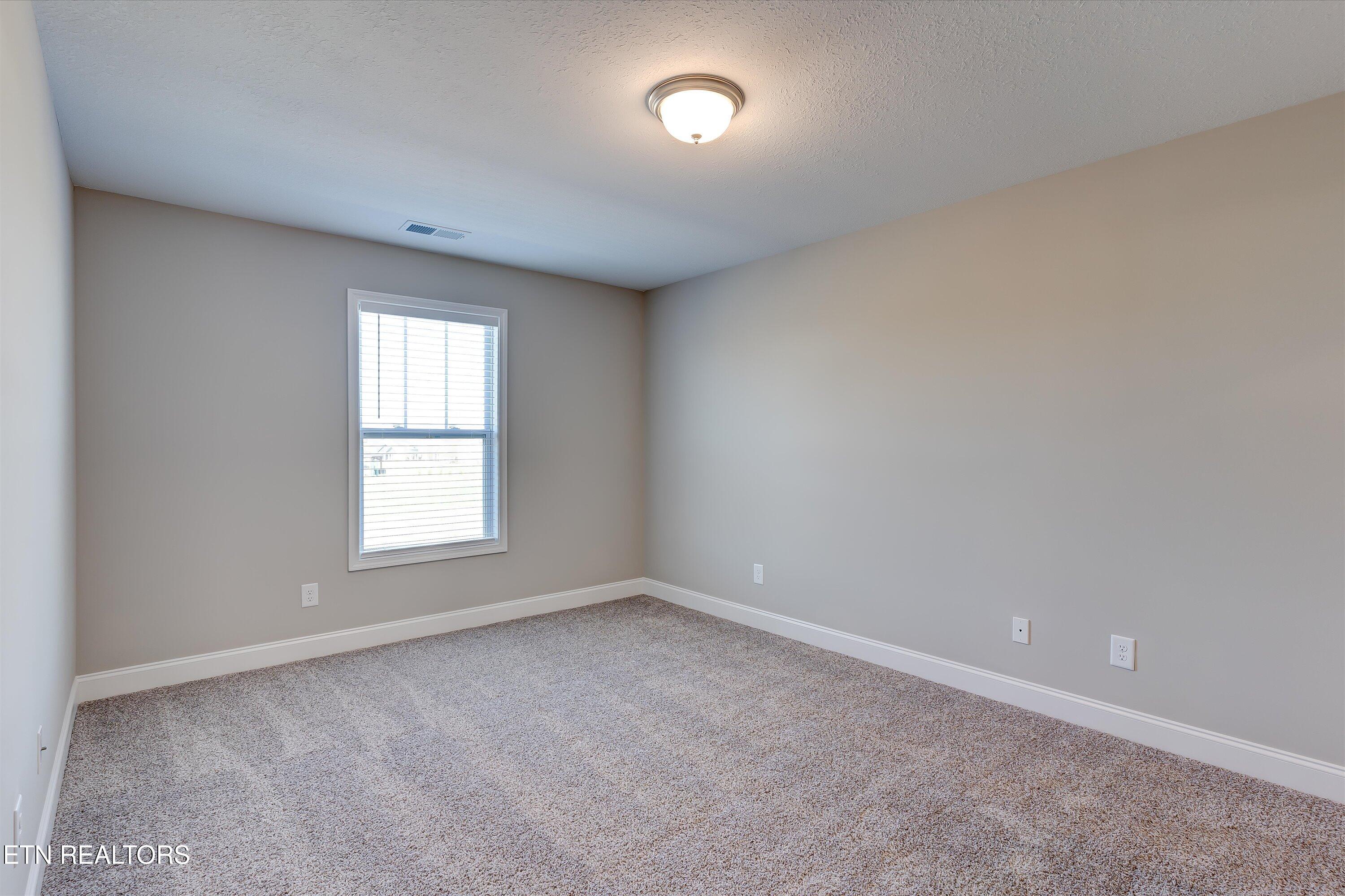 322 Broadberry Avenue Oak Ridge TN 37830