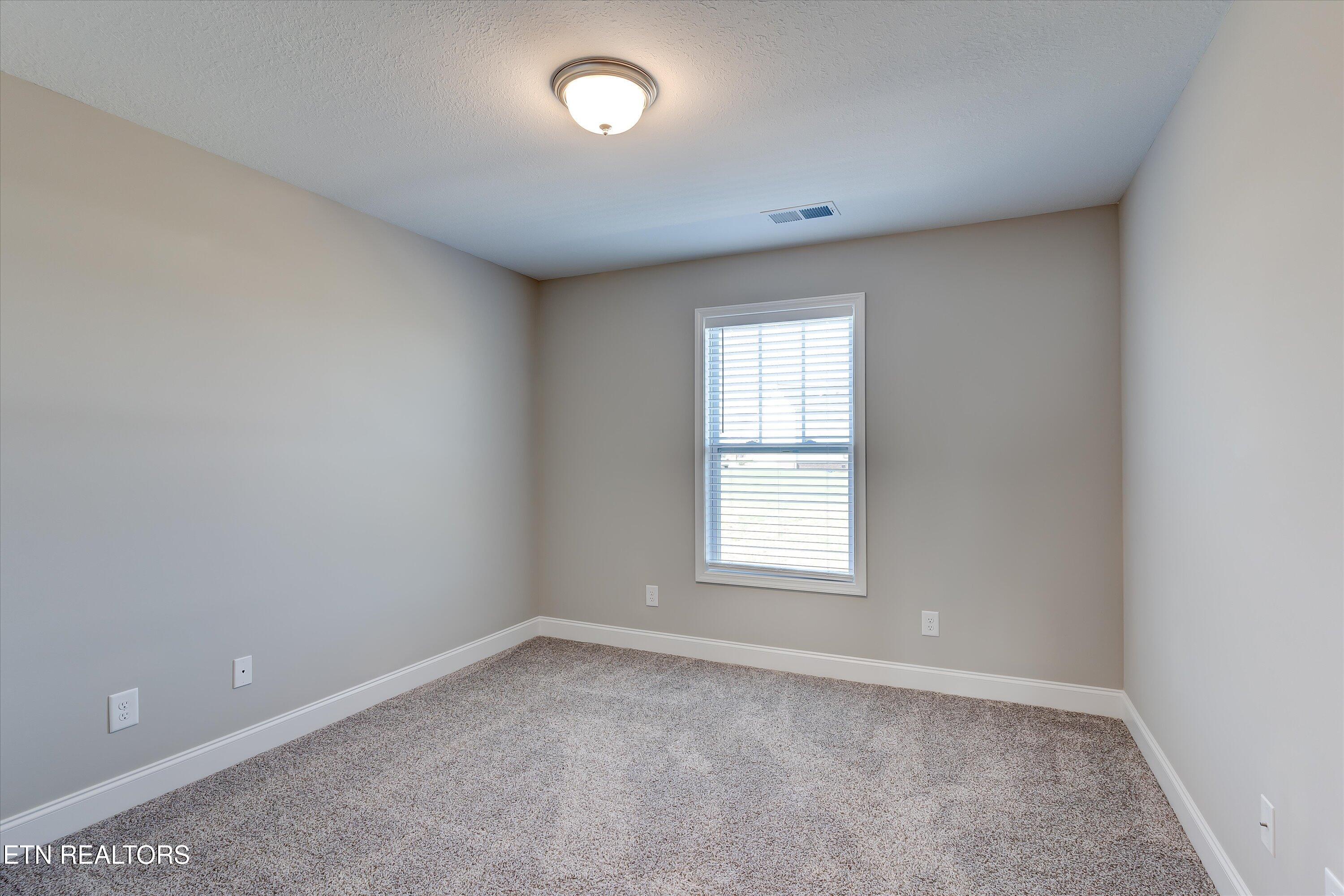 322 Broadberry Avenue Oak Ridge TN 37830