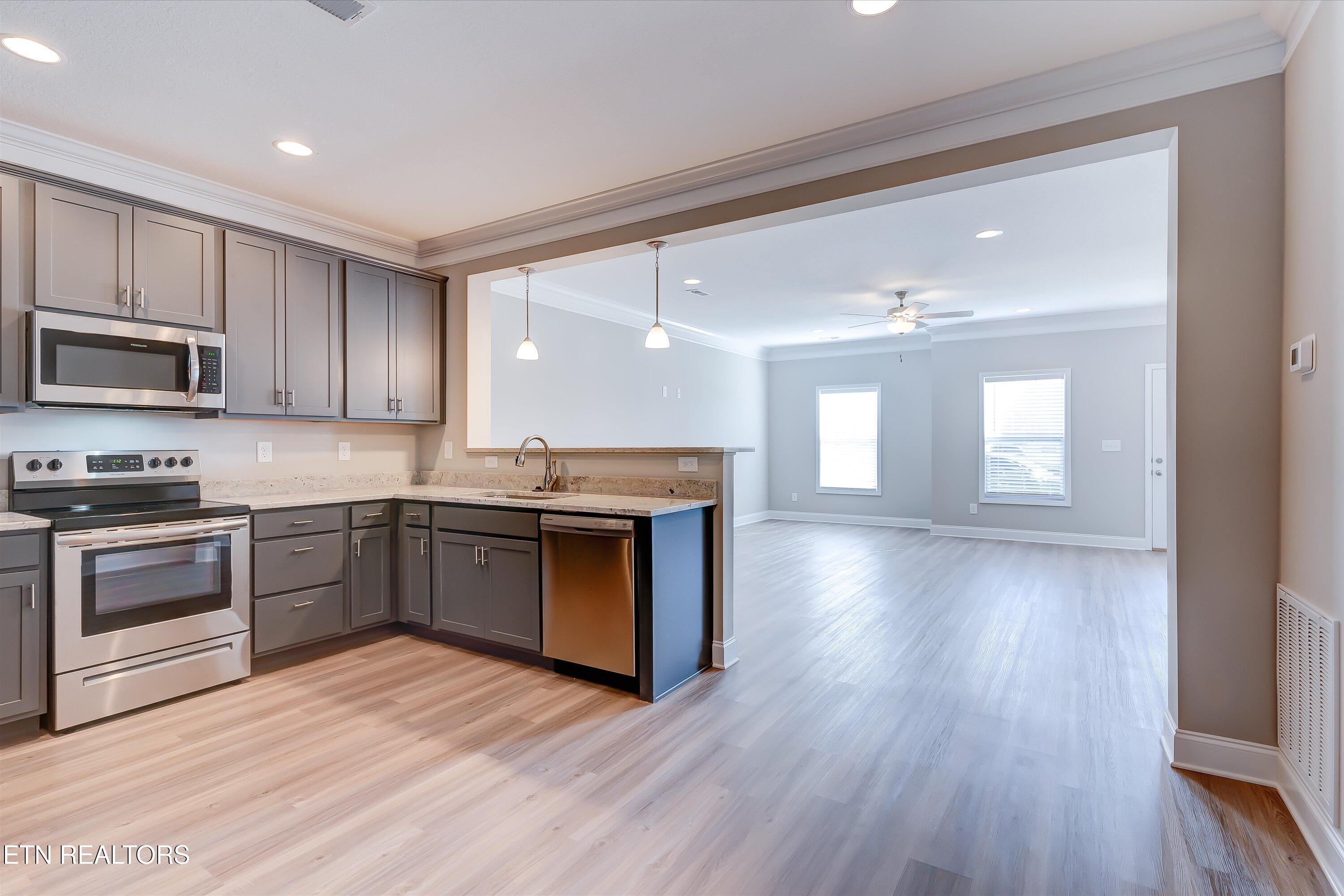 322 Broadberry Avenue Oak Ridge TN 37830