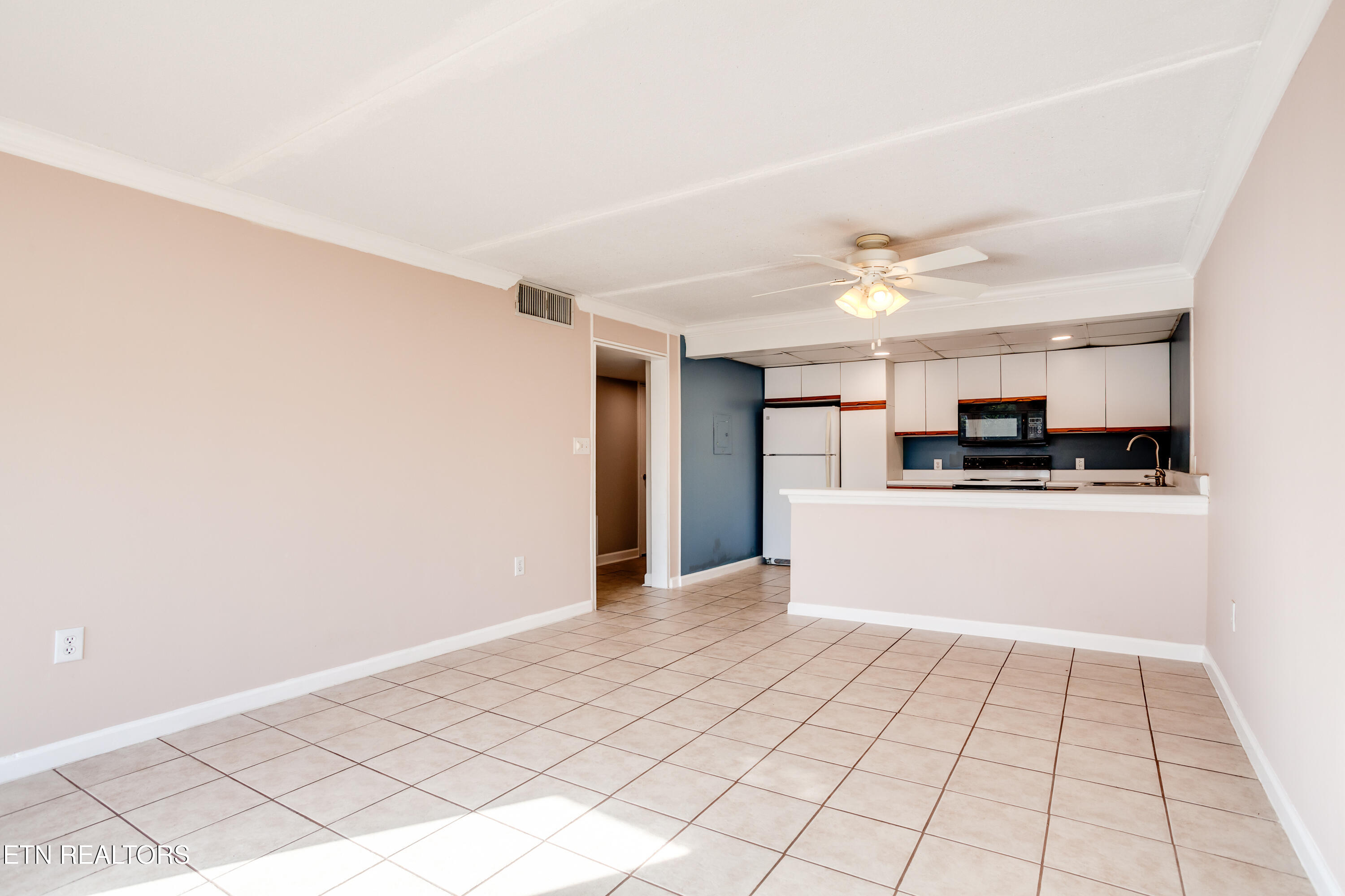 2749 Sullins Street Knoxville TN 37919
