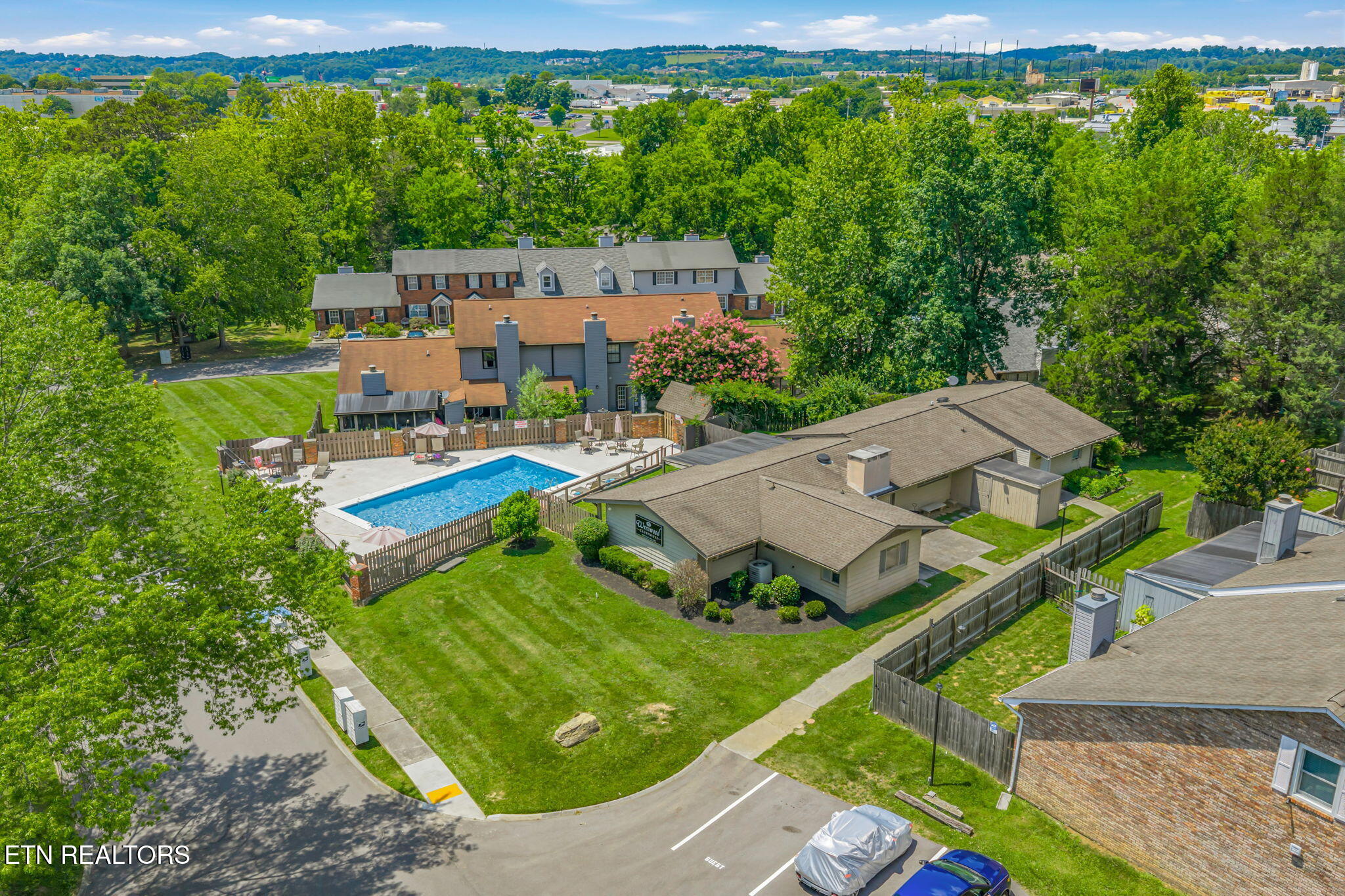 10456 Laura Lee Lane Knoxville TN 37922