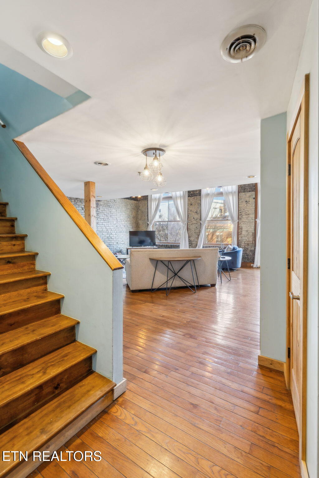 105 W Jackson Avenue Knoxville TN 37902