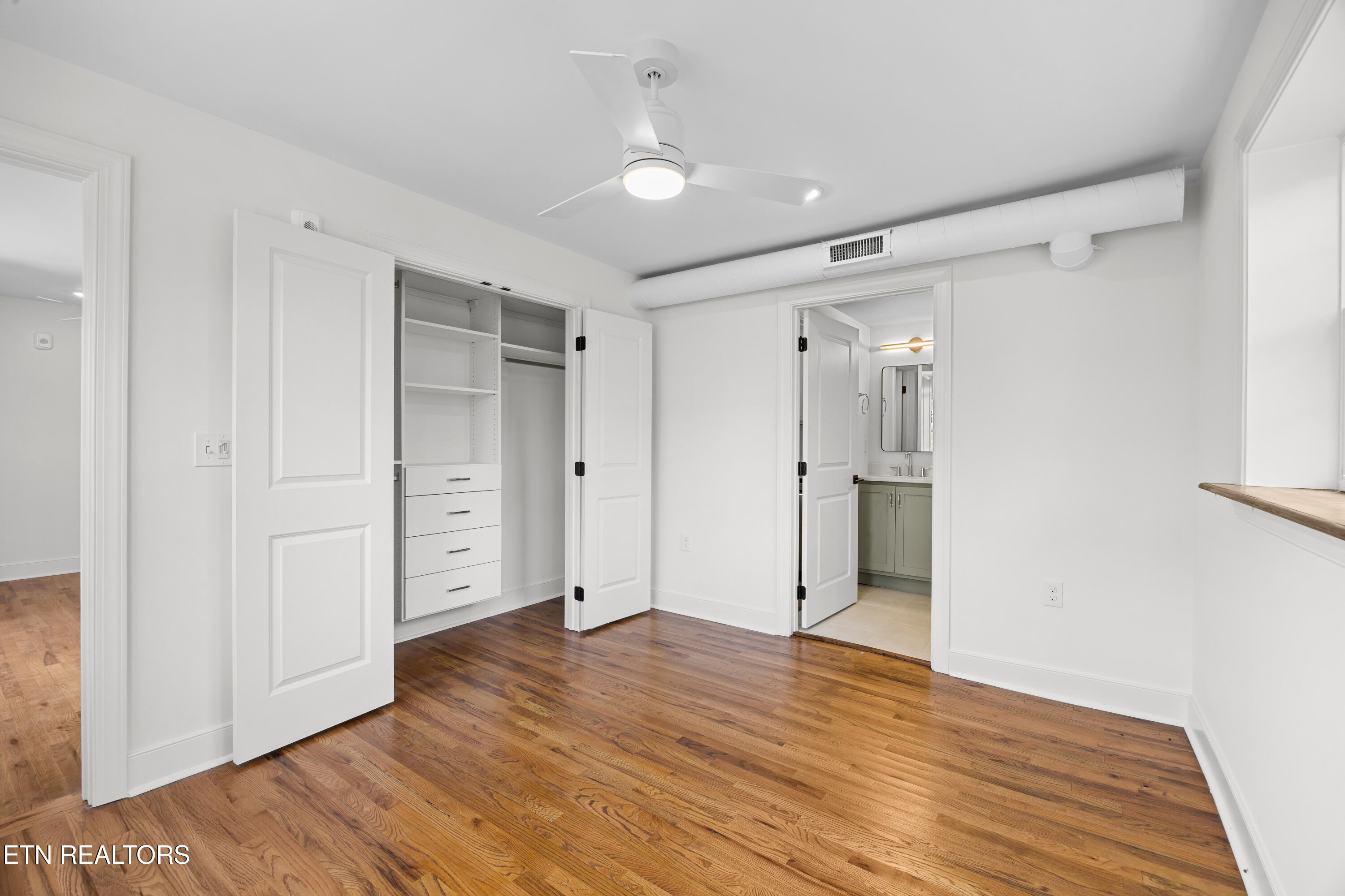 2724 E Magnolia Avenue Knoxville TN 37914