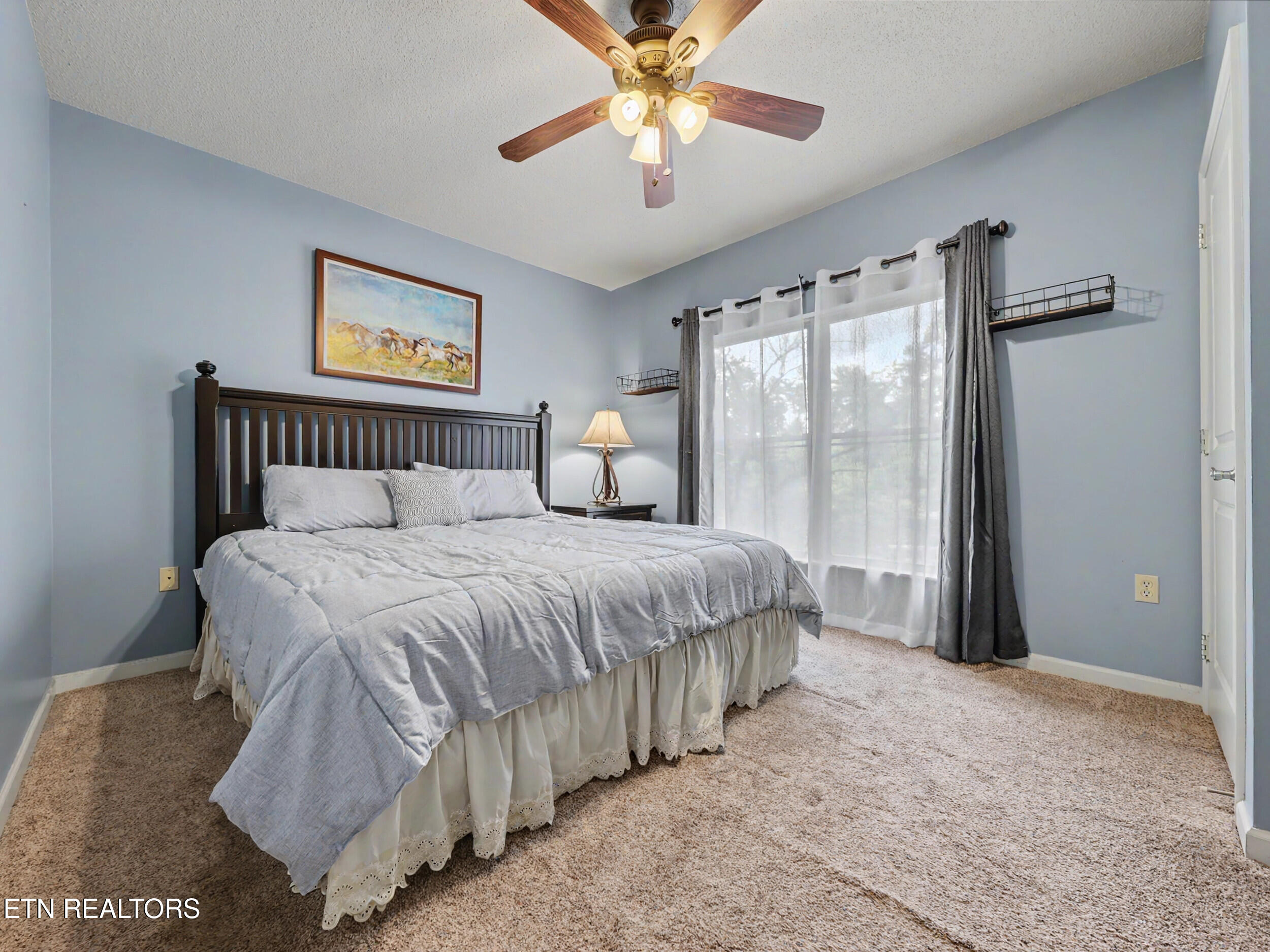 3919 S River Road Pigeon Forge TN 37863