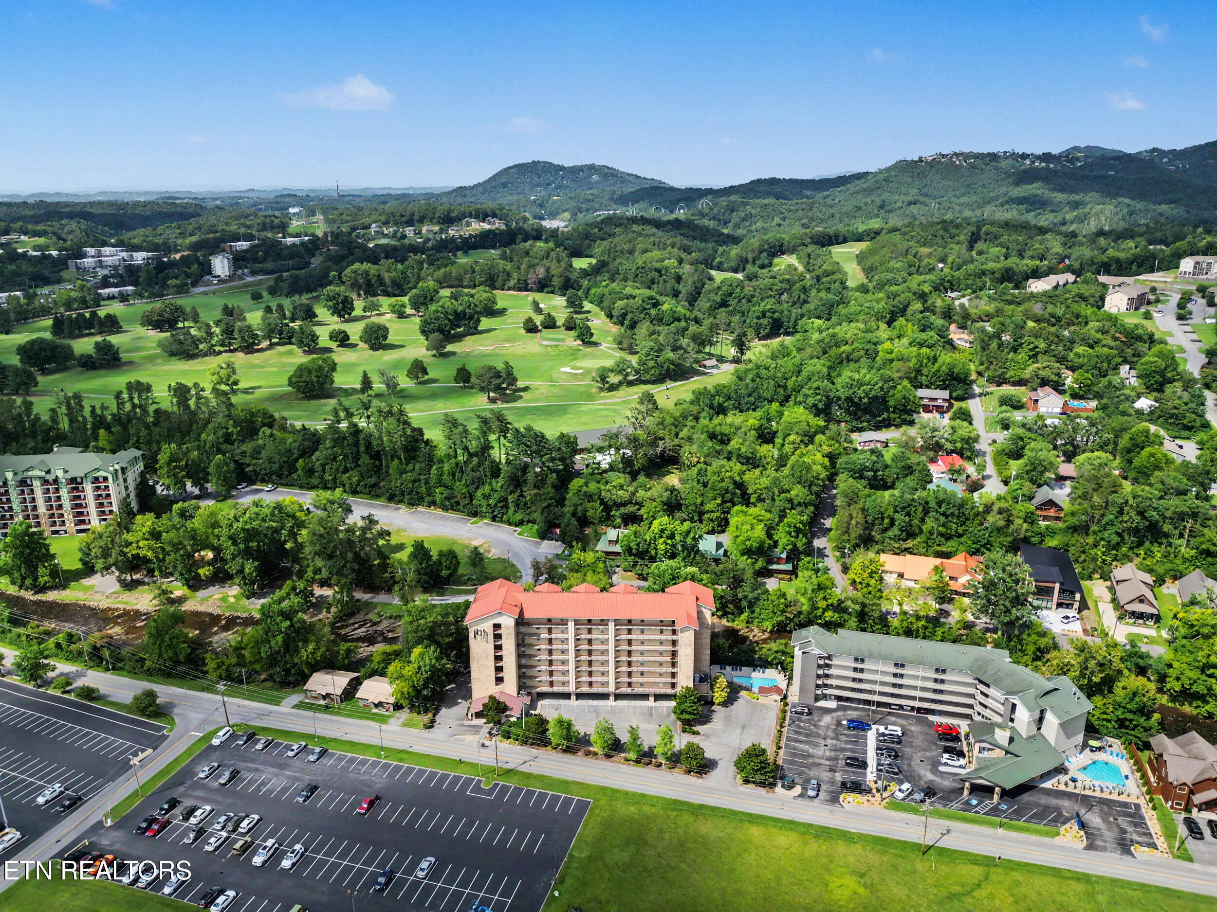 3919 S River Road Pigeon Forge TN 37863