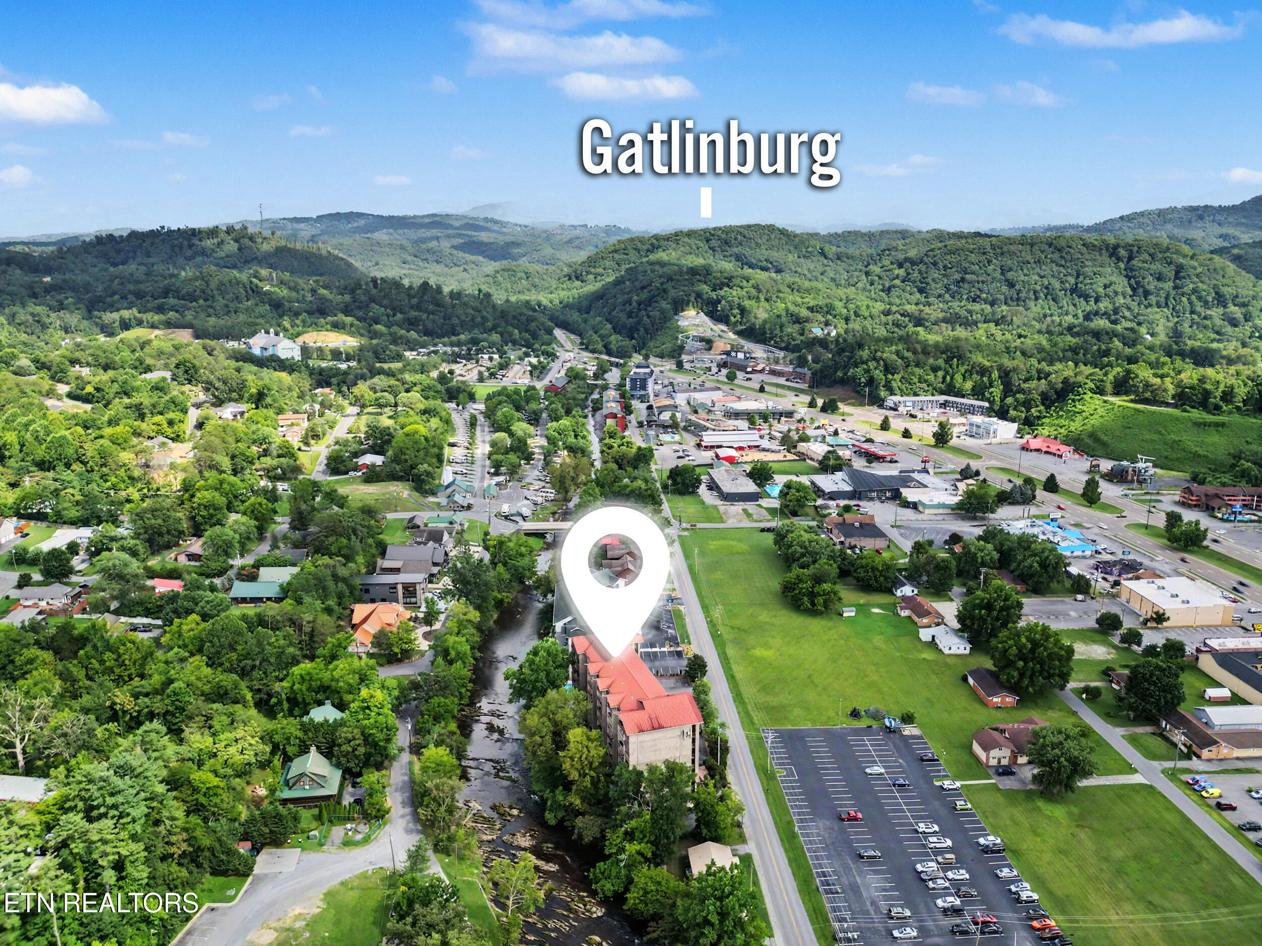 3919 S River Road Pigeon Forge TN 37863
