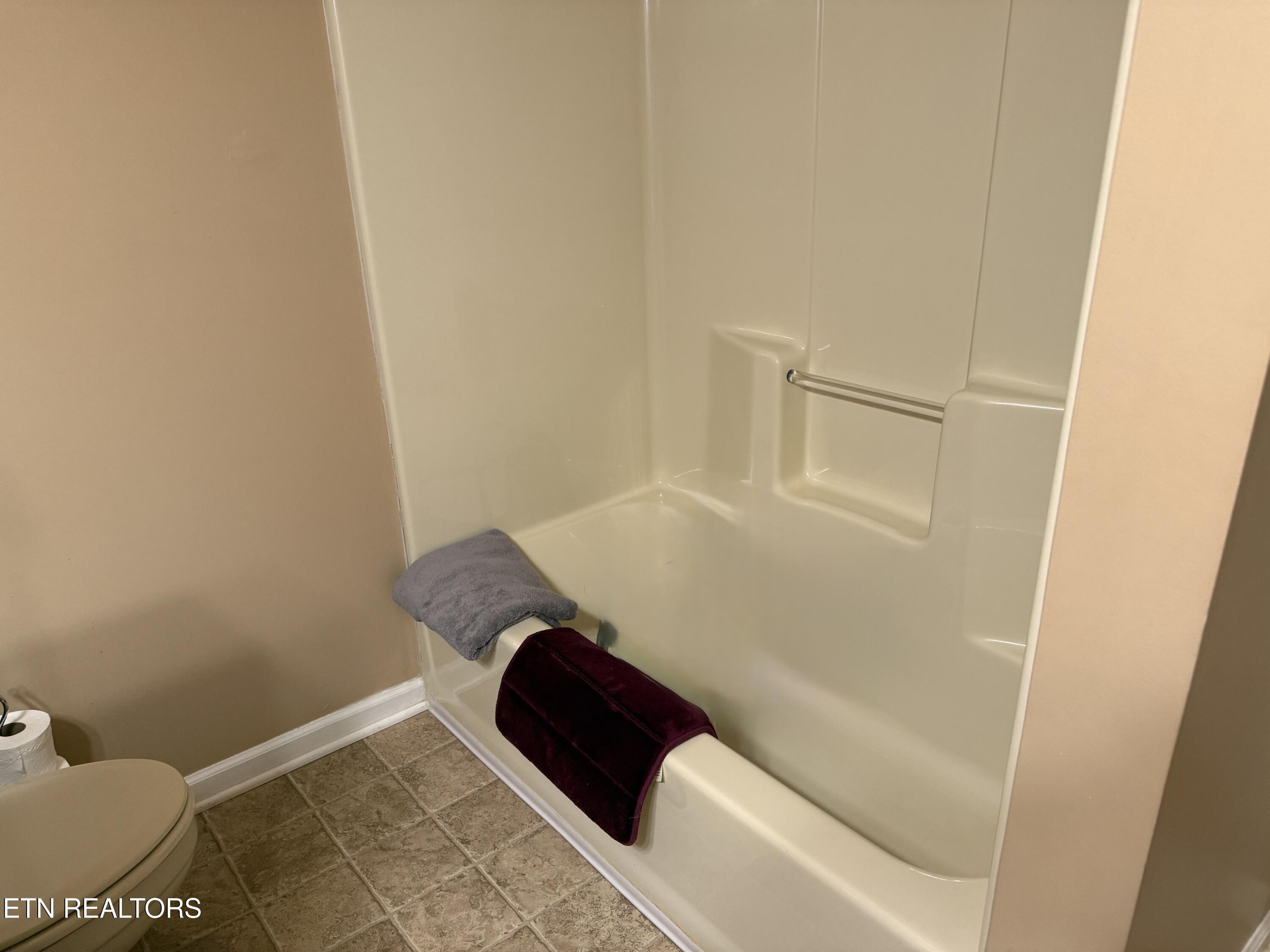 805 Cedar Lane Knoxville TN 37912