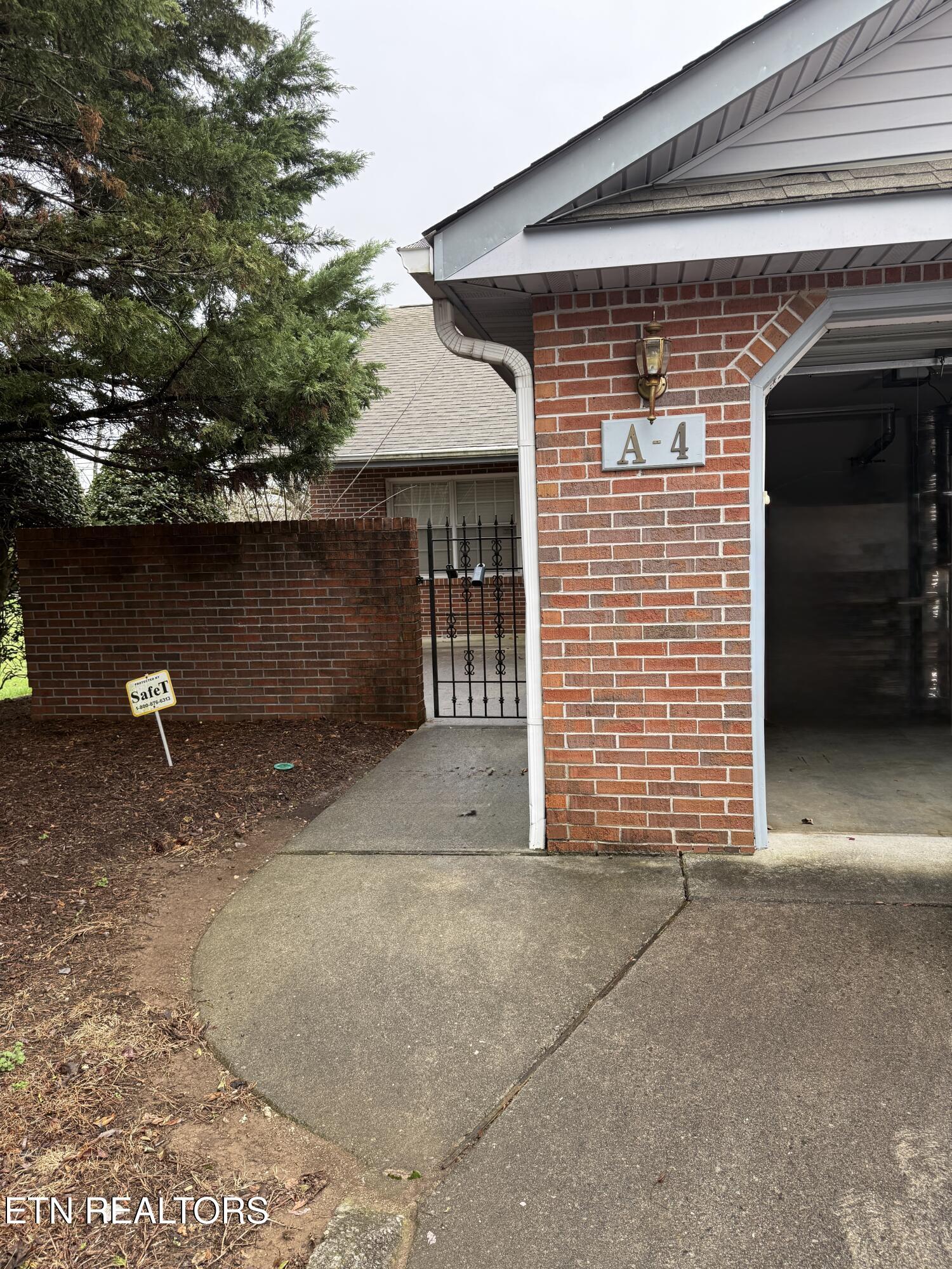 805 Cedar Lane Knoxville TN 37912
